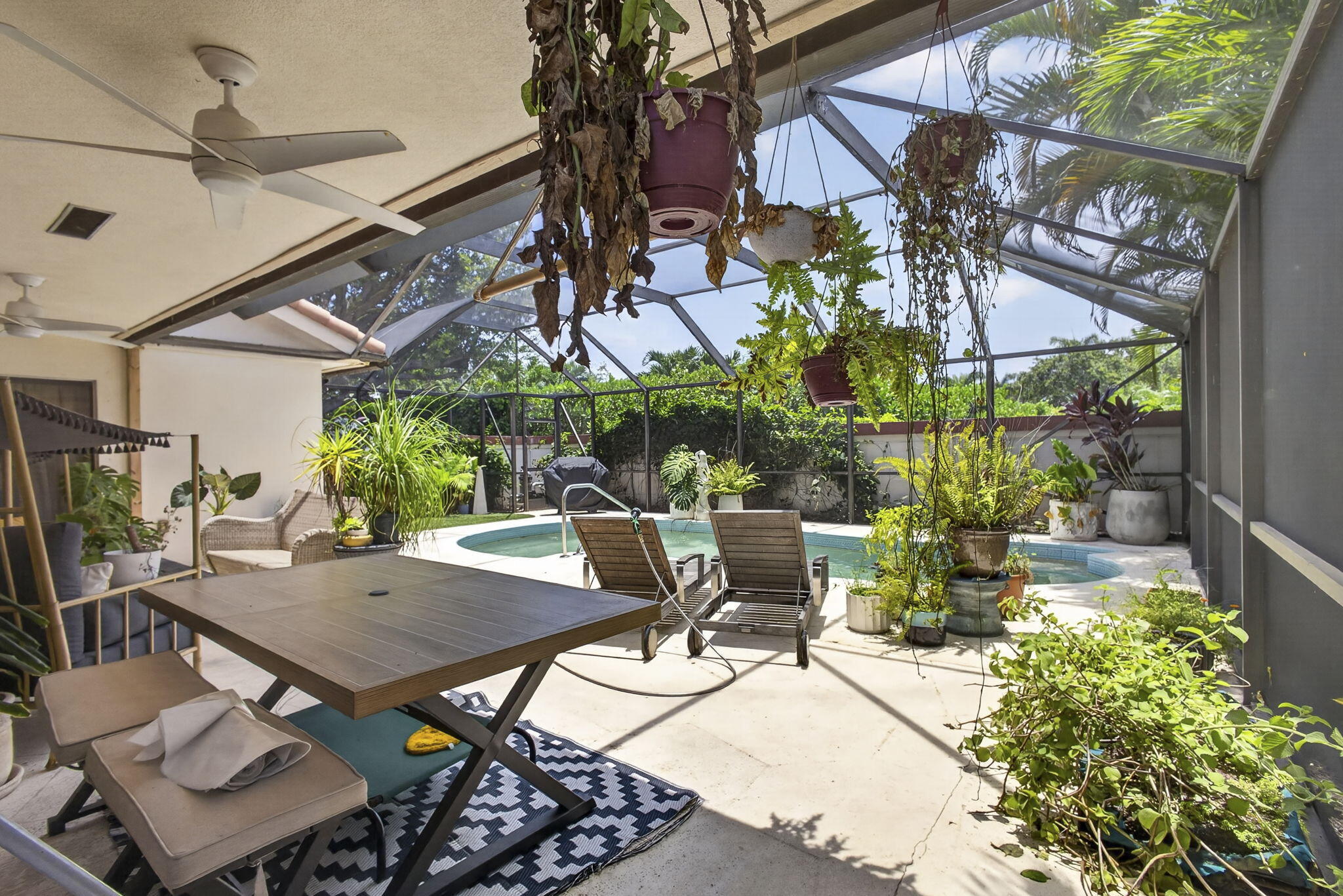 VILLAS OF BEAR LAKES ESTATES - Residential