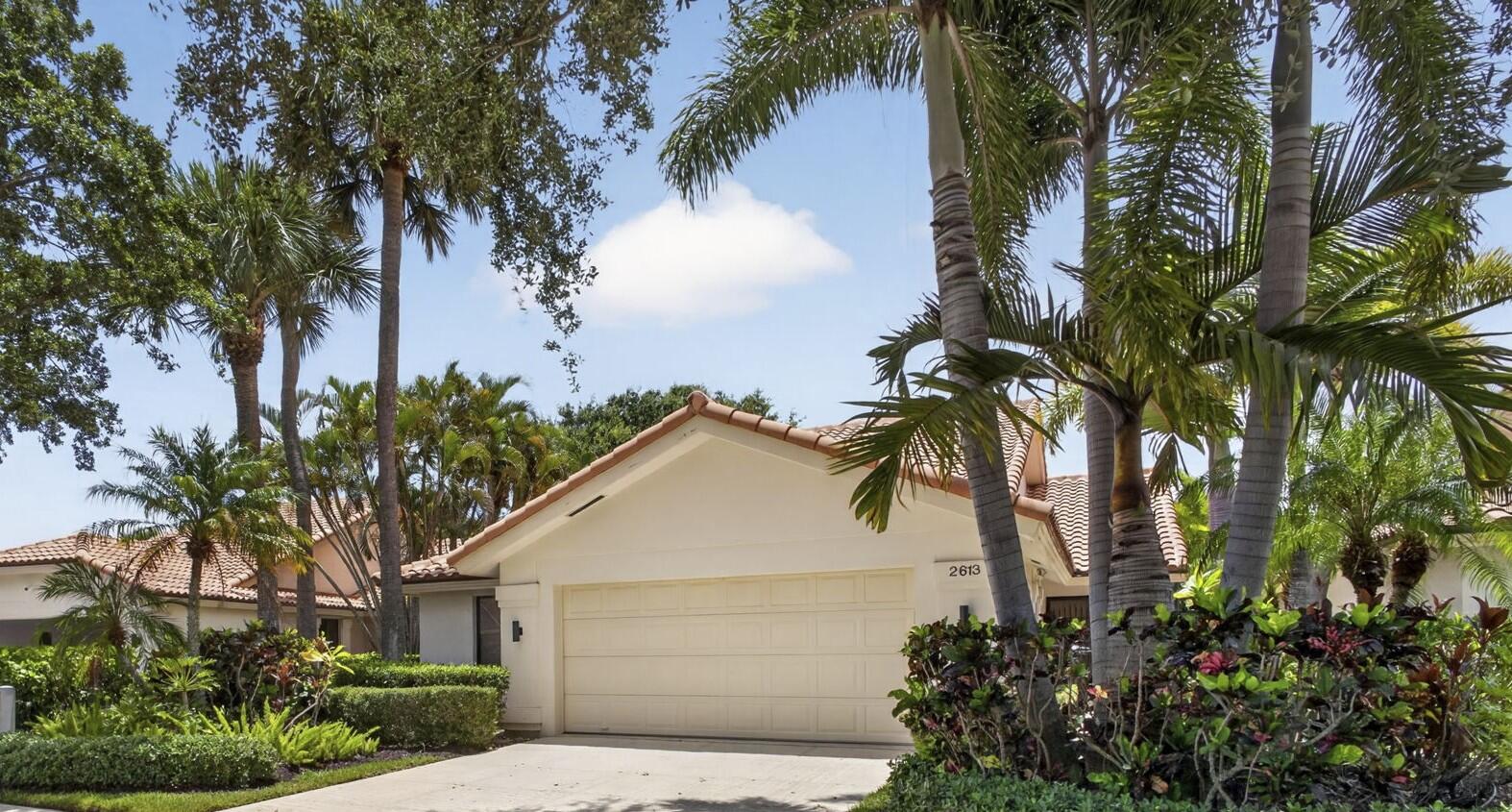 VILLAS OF BEAR LAKES ESTATES - Residential