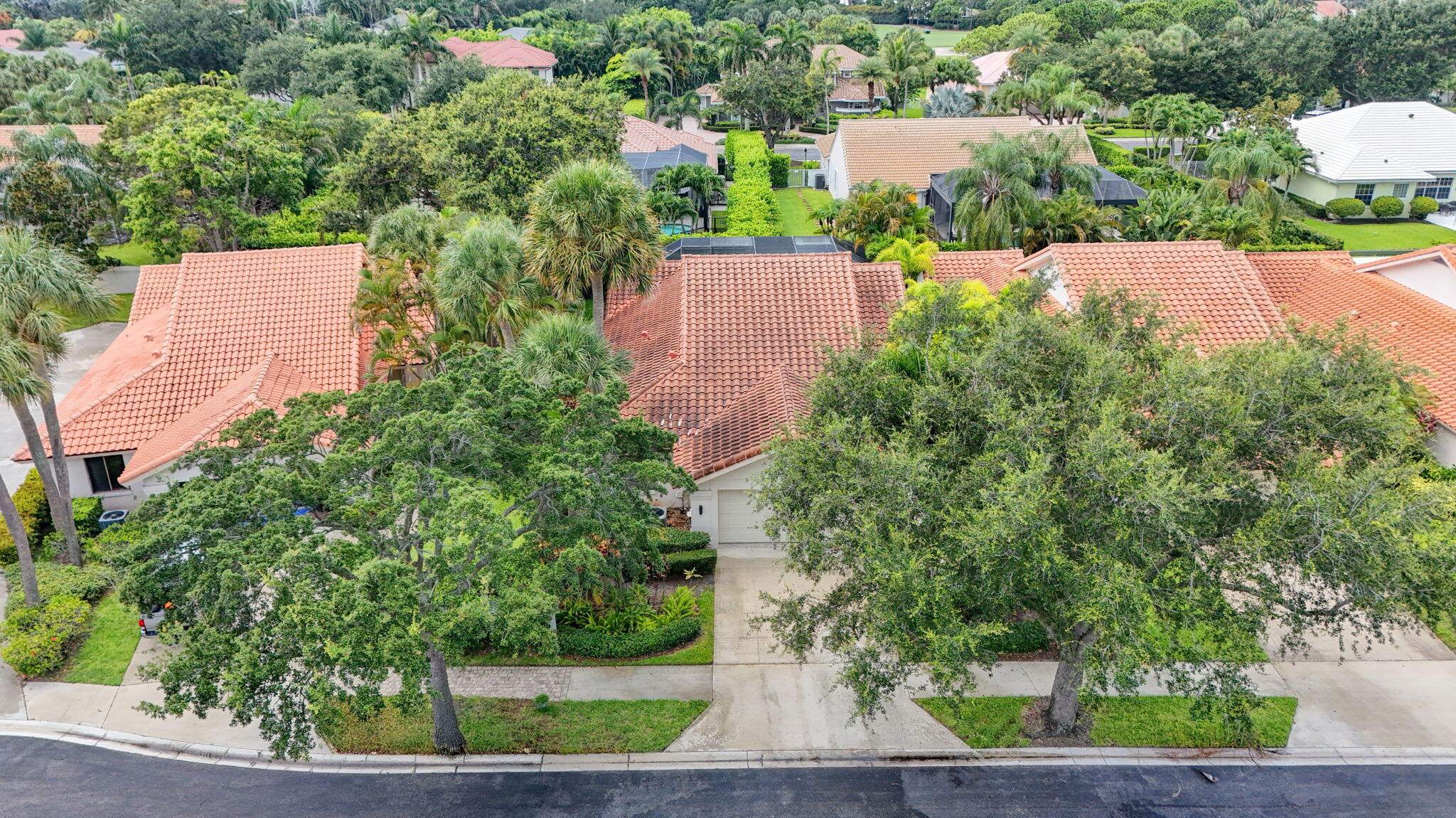 VILLAS OF BEAR LAKES ESTATES - Residential