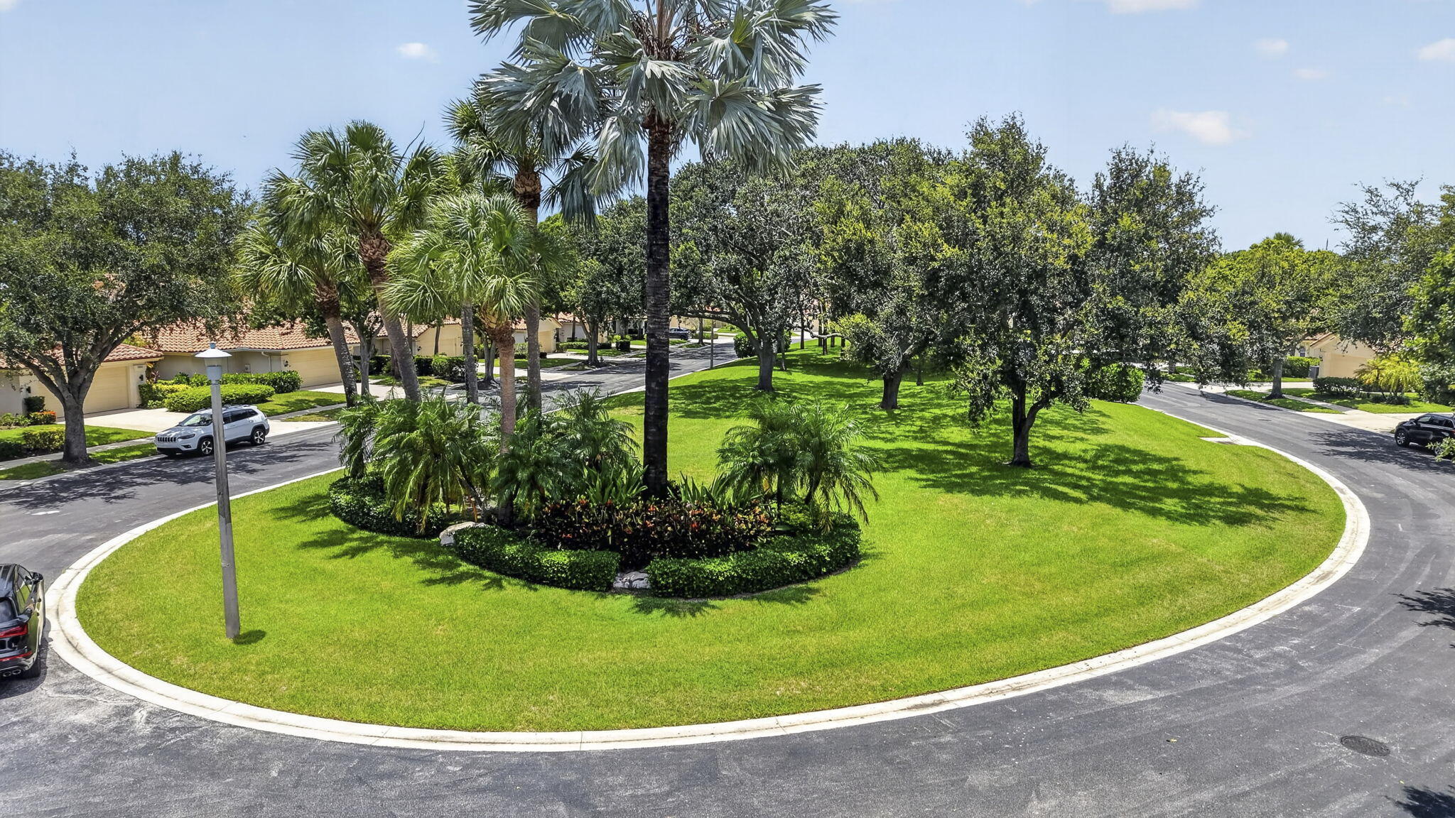 VILLAS OF BEAR LAKES ESTATES - Residential