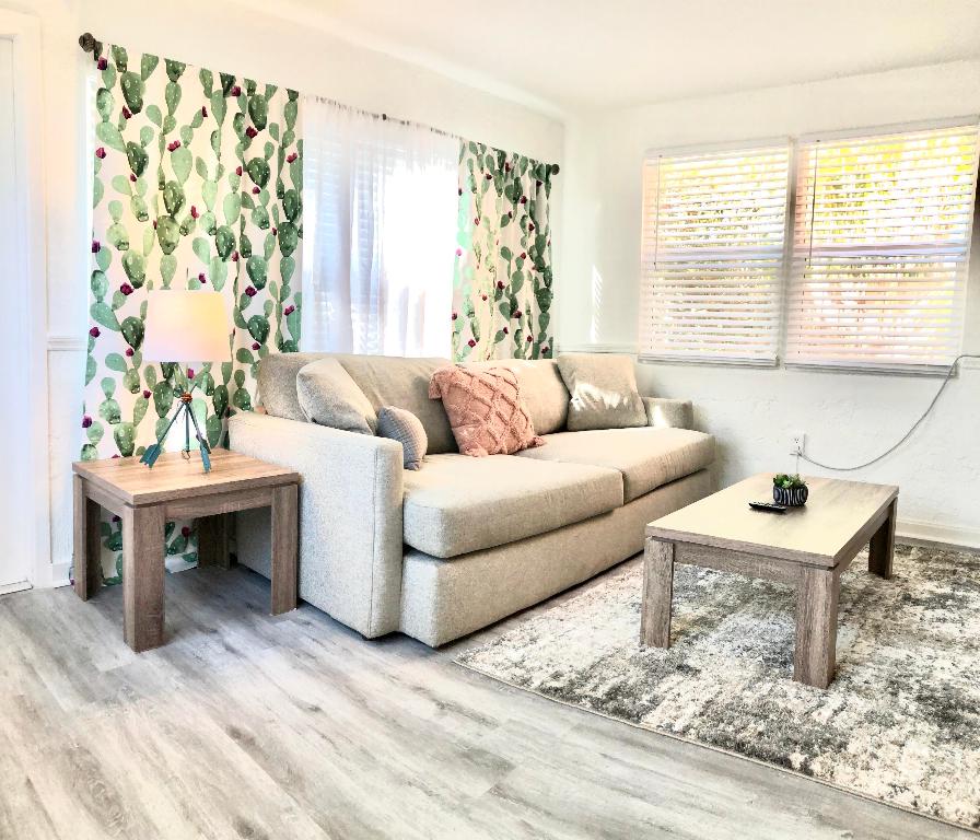 LAKE WORTH TOWN OF - Residential Income