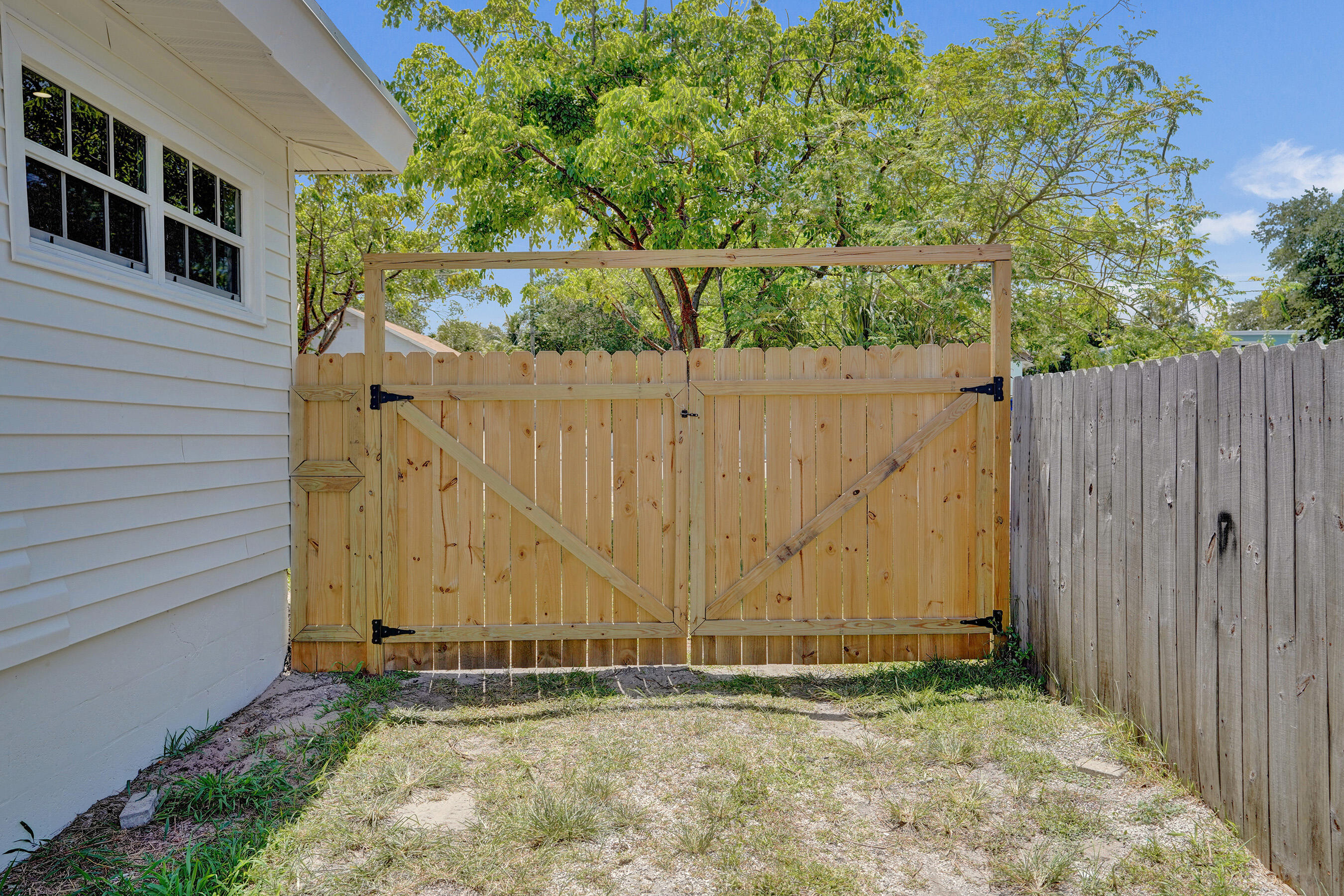 LAKEVIEW HEIGHTS ADD 3 - Residential