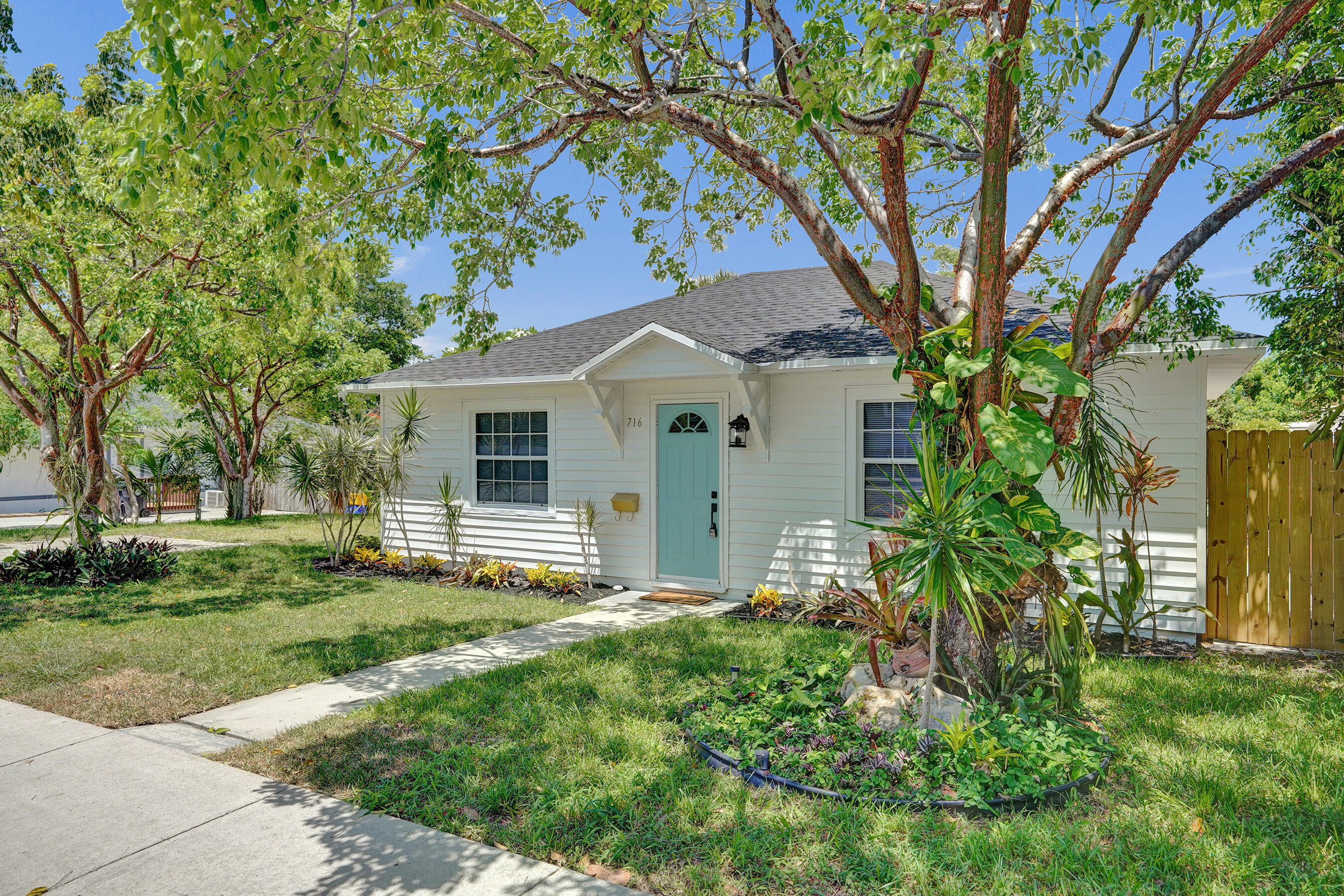 LAKEVIEW HEIGHTS ADD 3 - Residential