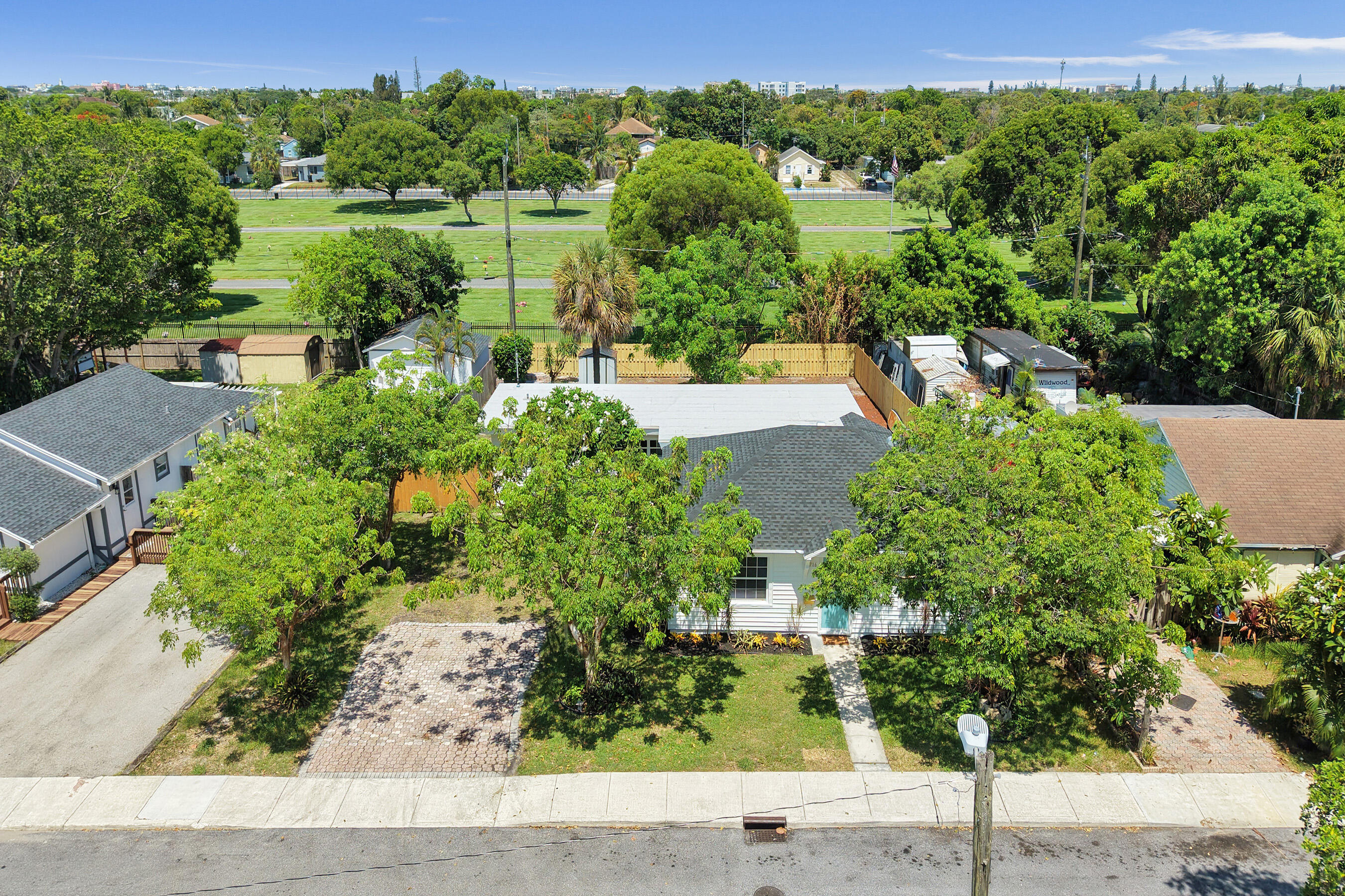 LAKEVIEW HEIGHTS ADD 3 - Residential