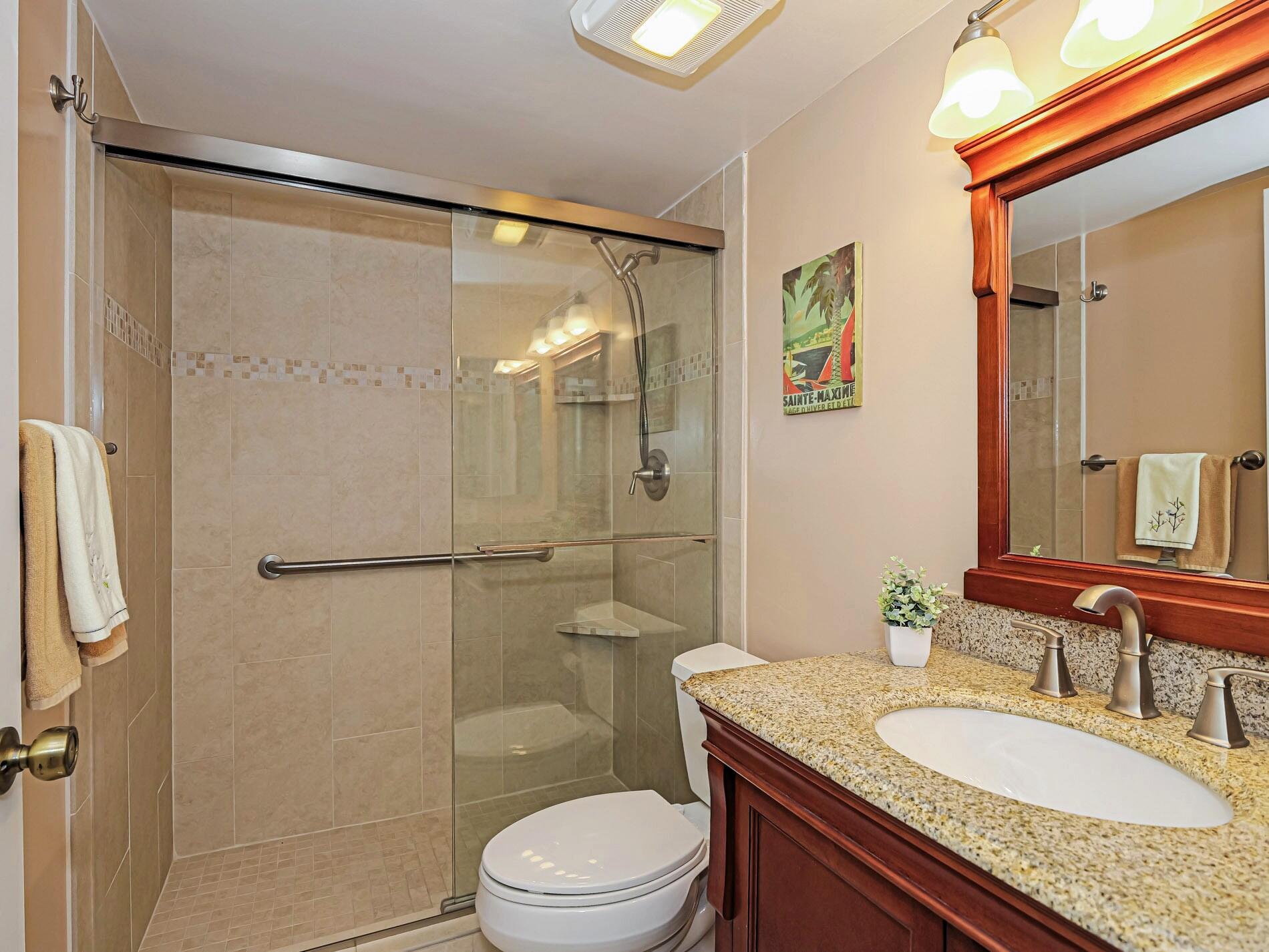 GROVE ISLE EAST CONDOMINIUM - Residential