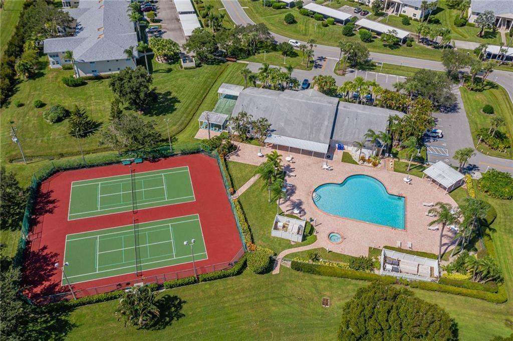 GROVE ISLE EAST CONDOMINIUM - Residential