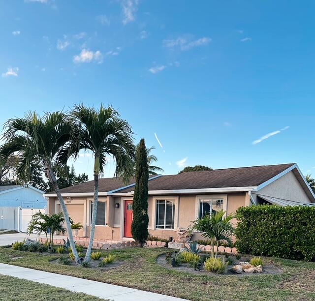 COUNTERPOINT ESTATES 5 - Residential