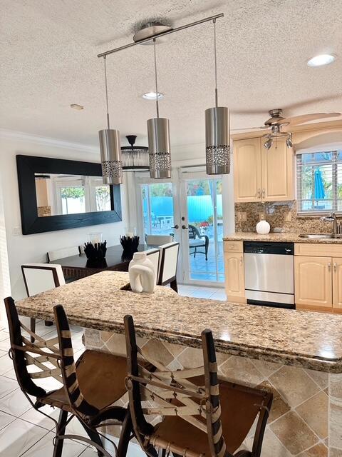 COUNTERPOINT ESTATES 5 - Residential