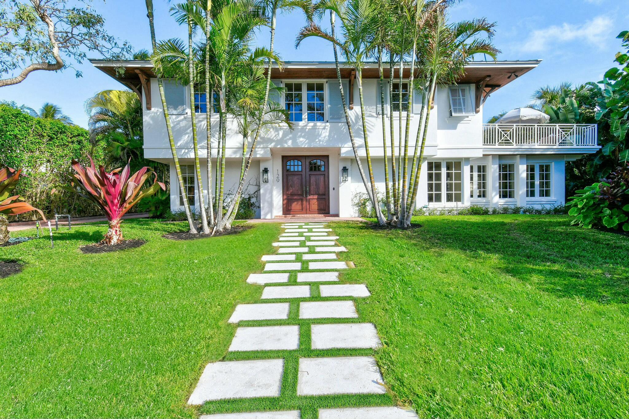 JUPITER INLET BEACH COLONY - Residential