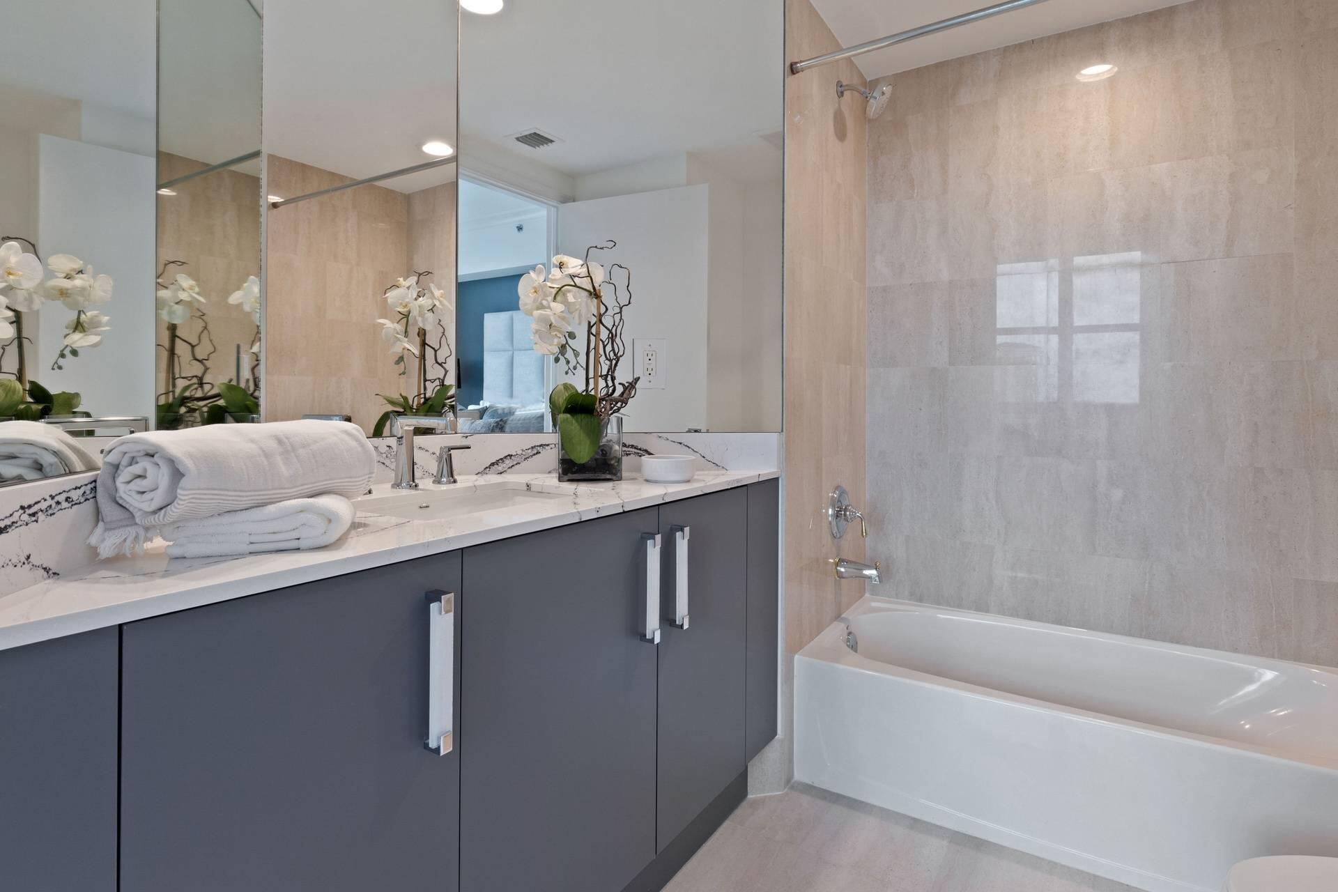 TOSCANA SOUTH CONDO - Residential