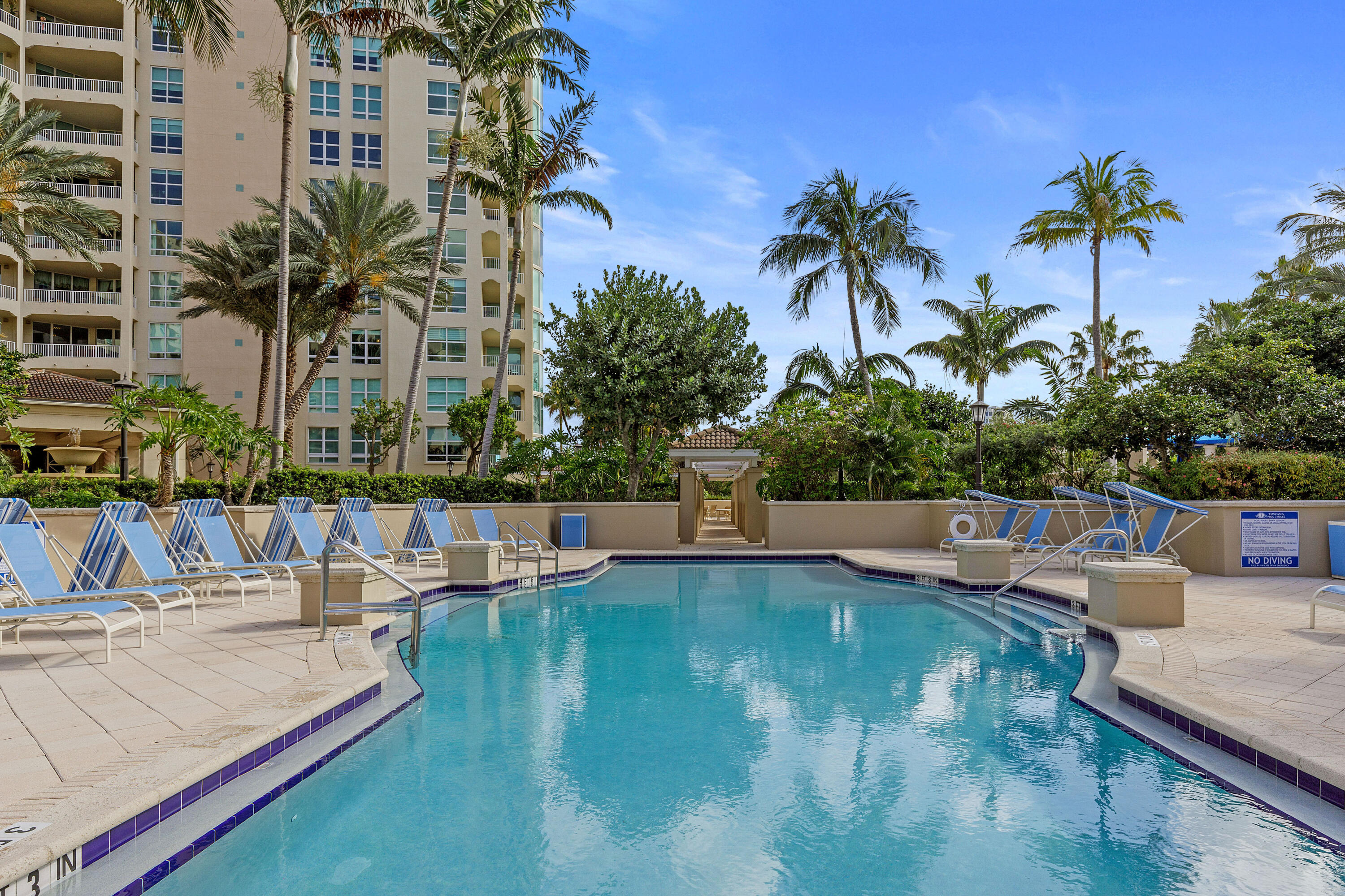 TOSCANA SOUTH CONDO - Residential