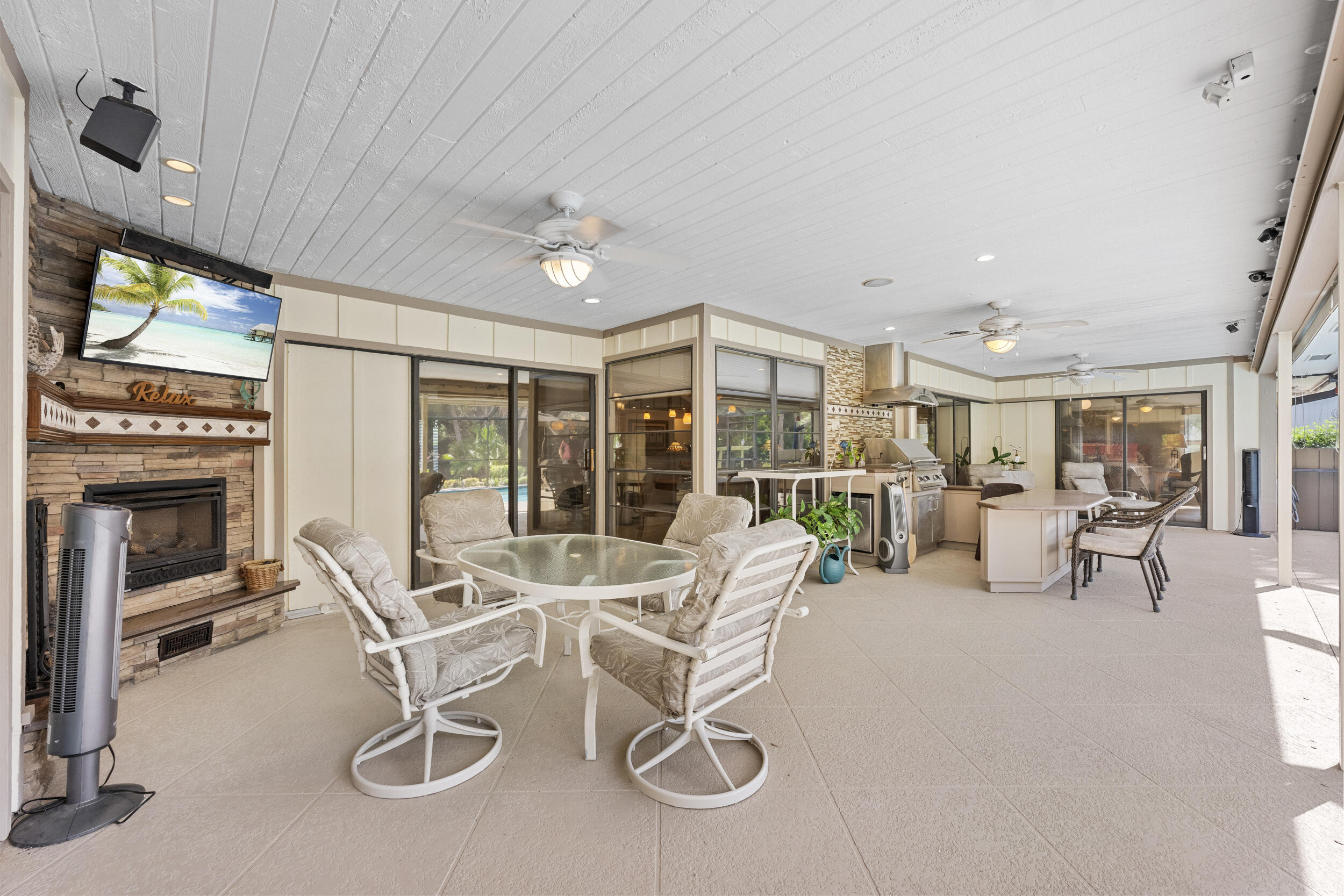 Palm Beach Country Estates - Residential
