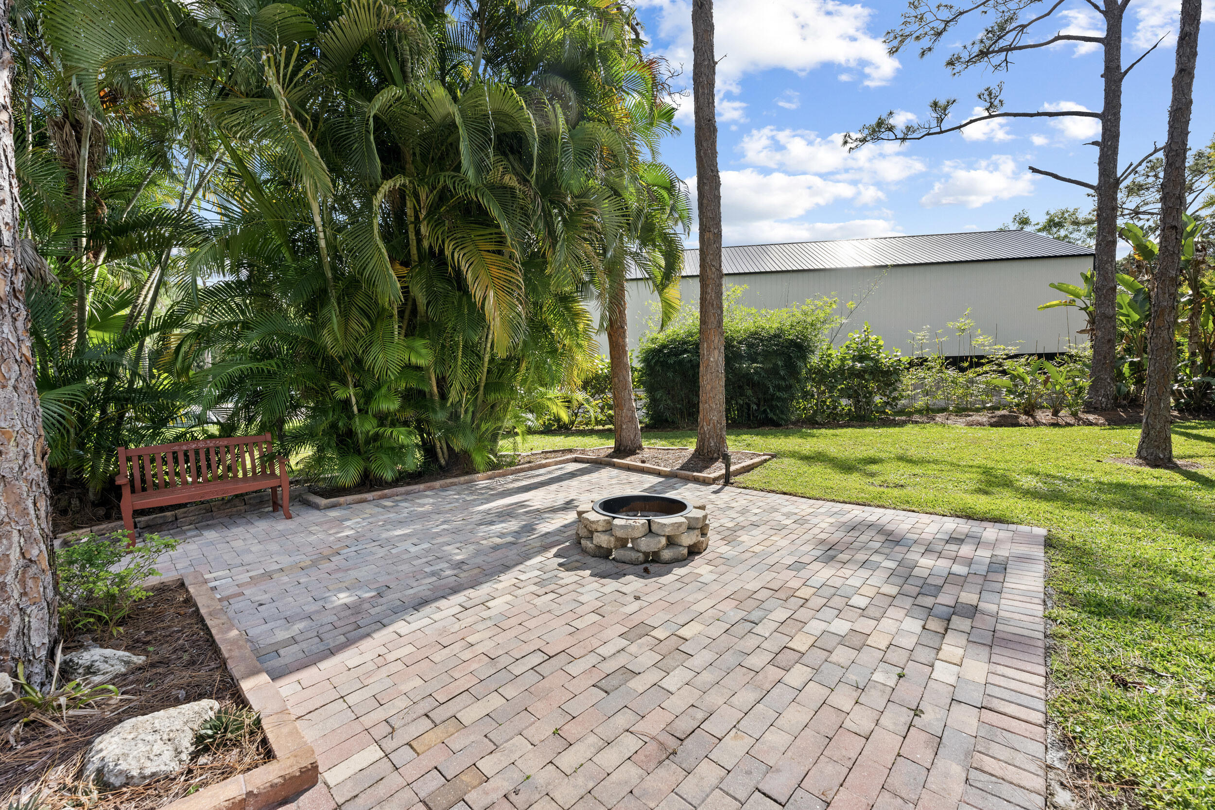 Palm Beach Country Estates - Residential