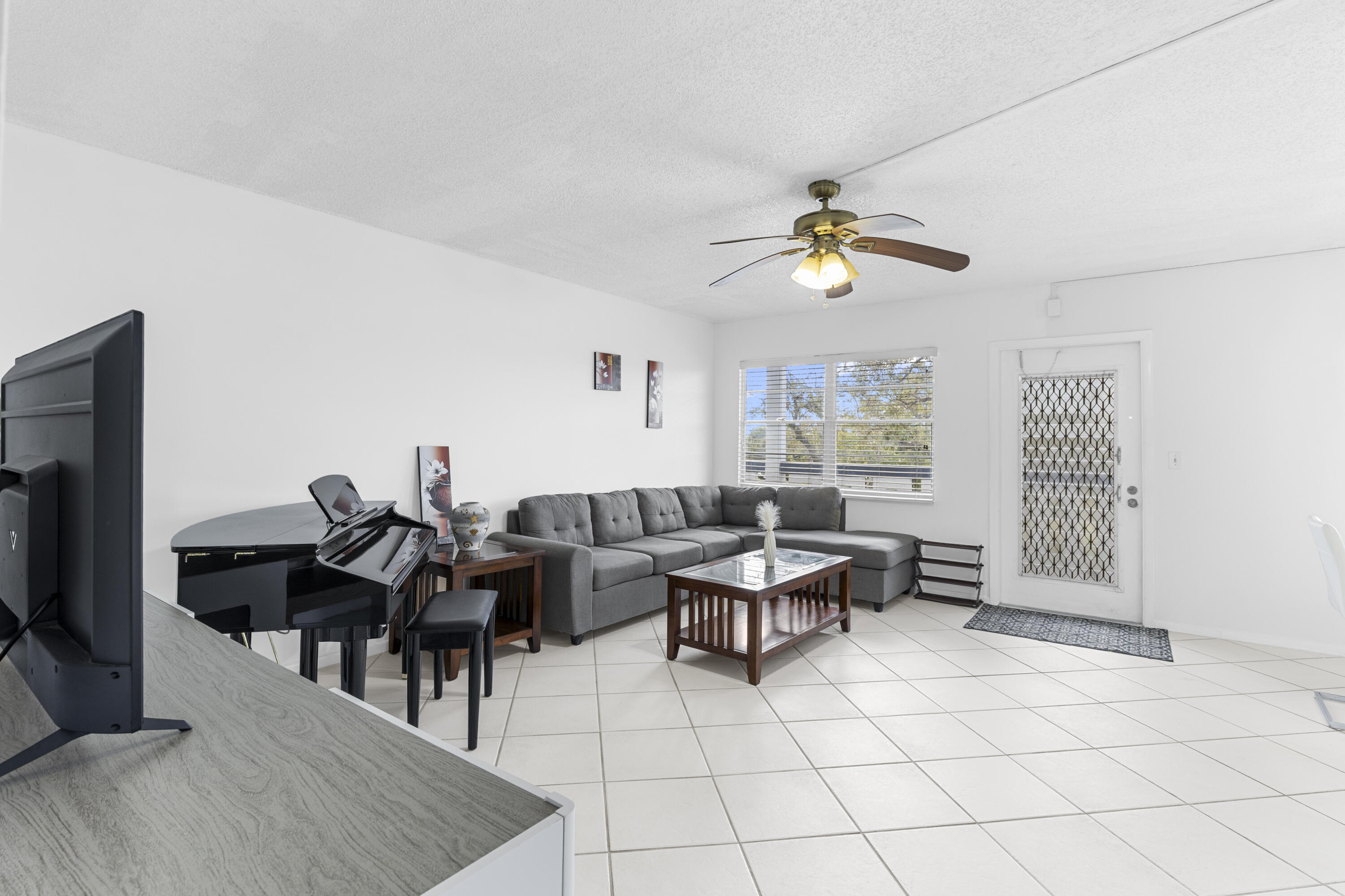 HARWOOD D CONDO - Residential Lease