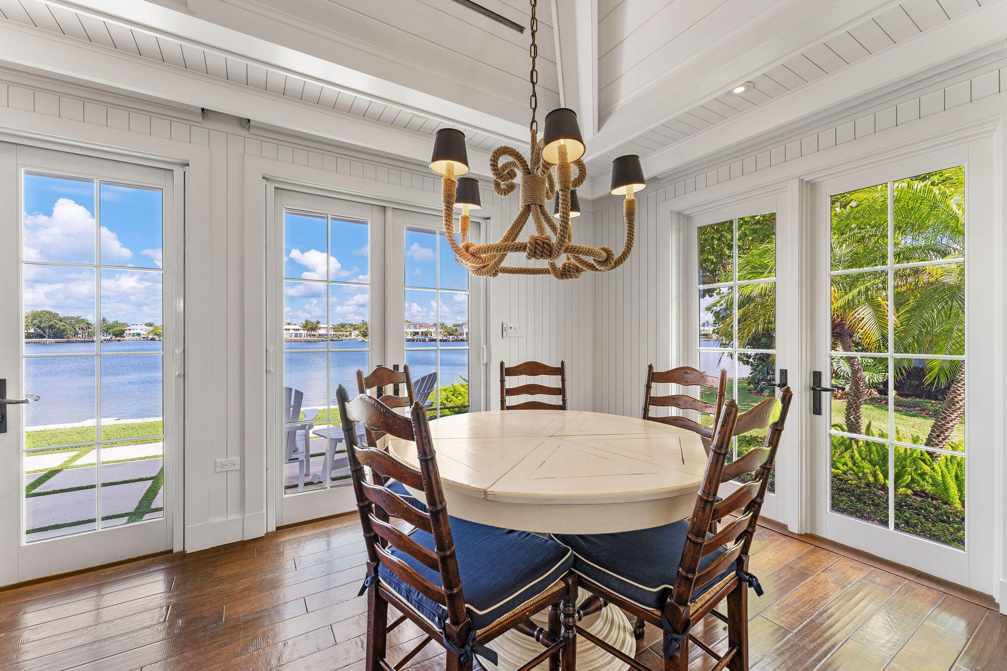 LOST TREE CONDO COTTAGES - Residential