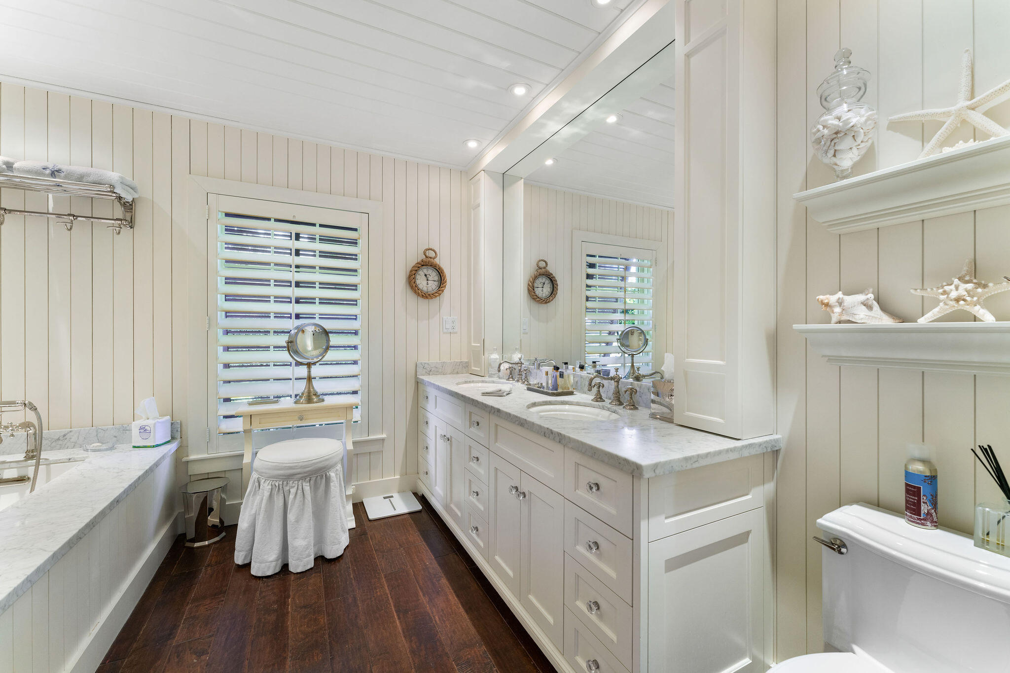 LOST TREE CONDO COTTAGES - Residential