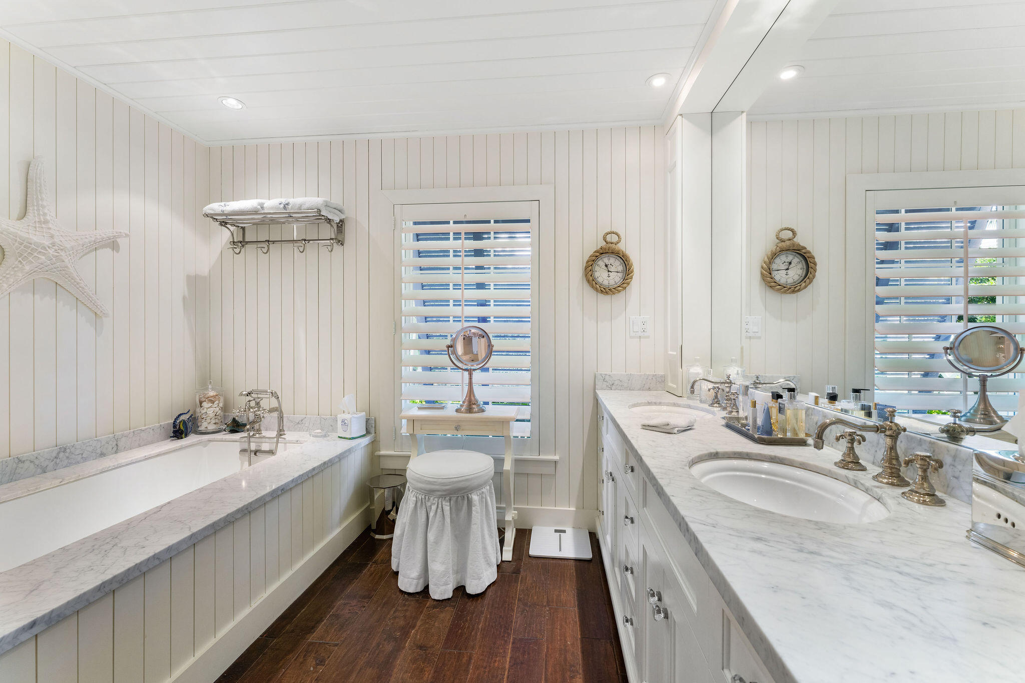 LOST TREE CONDO COTTAGES - Residential