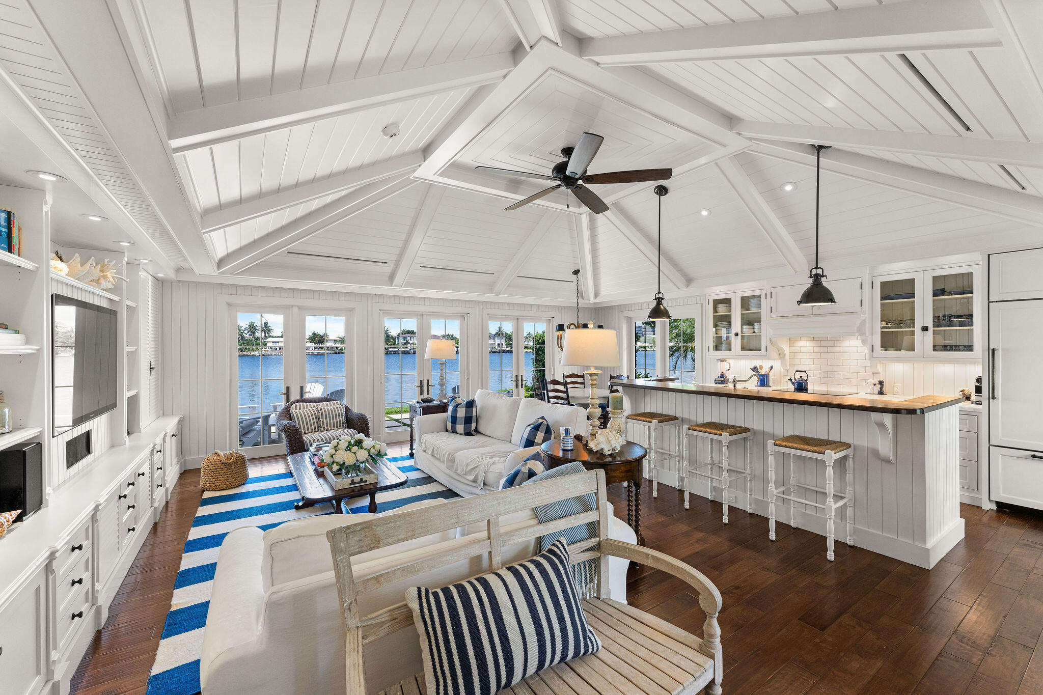 LOST TREE CONDO COTTAGES - Residential