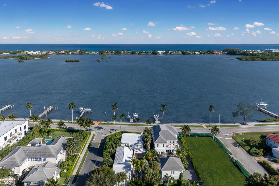 EDGEWATER - Residential