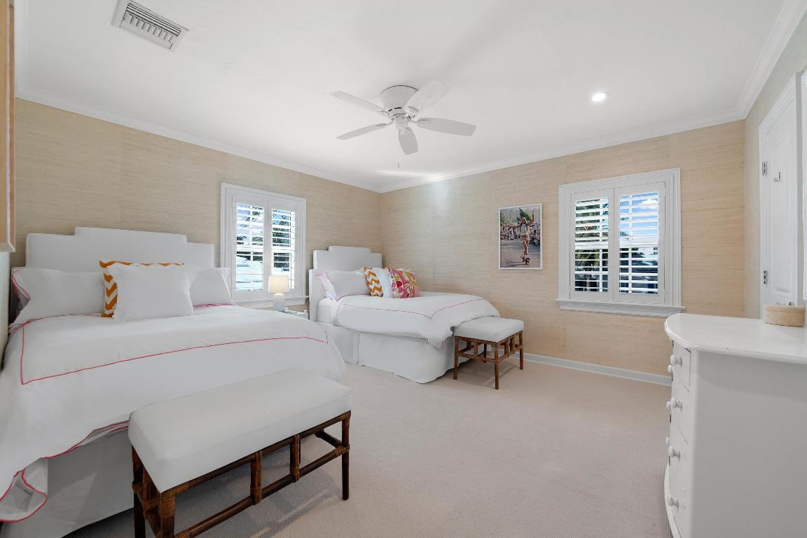 EDGEWATER - Residential