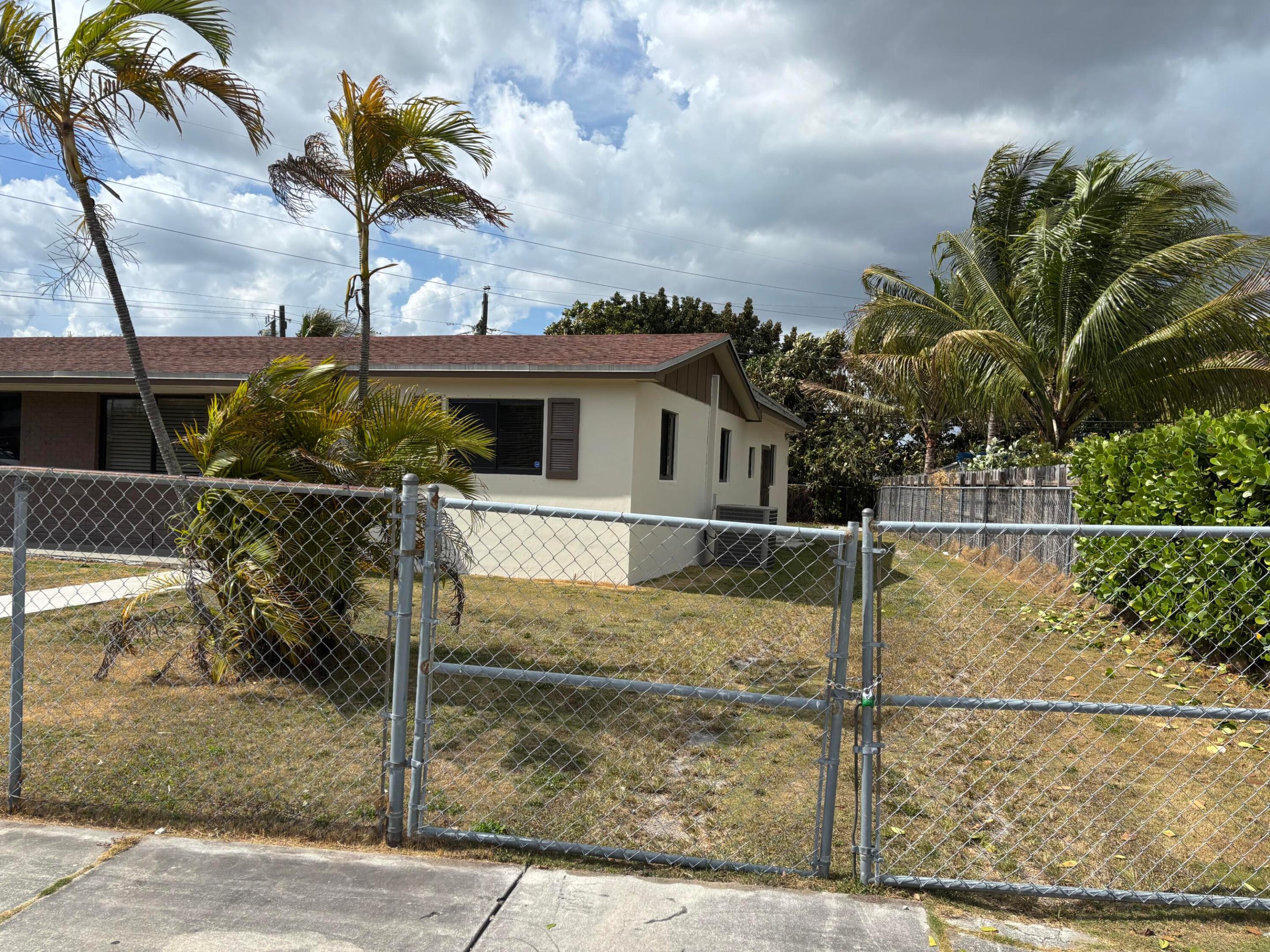 SOUTH MIAMI HEIGHTS ADDN R - Residential Lease