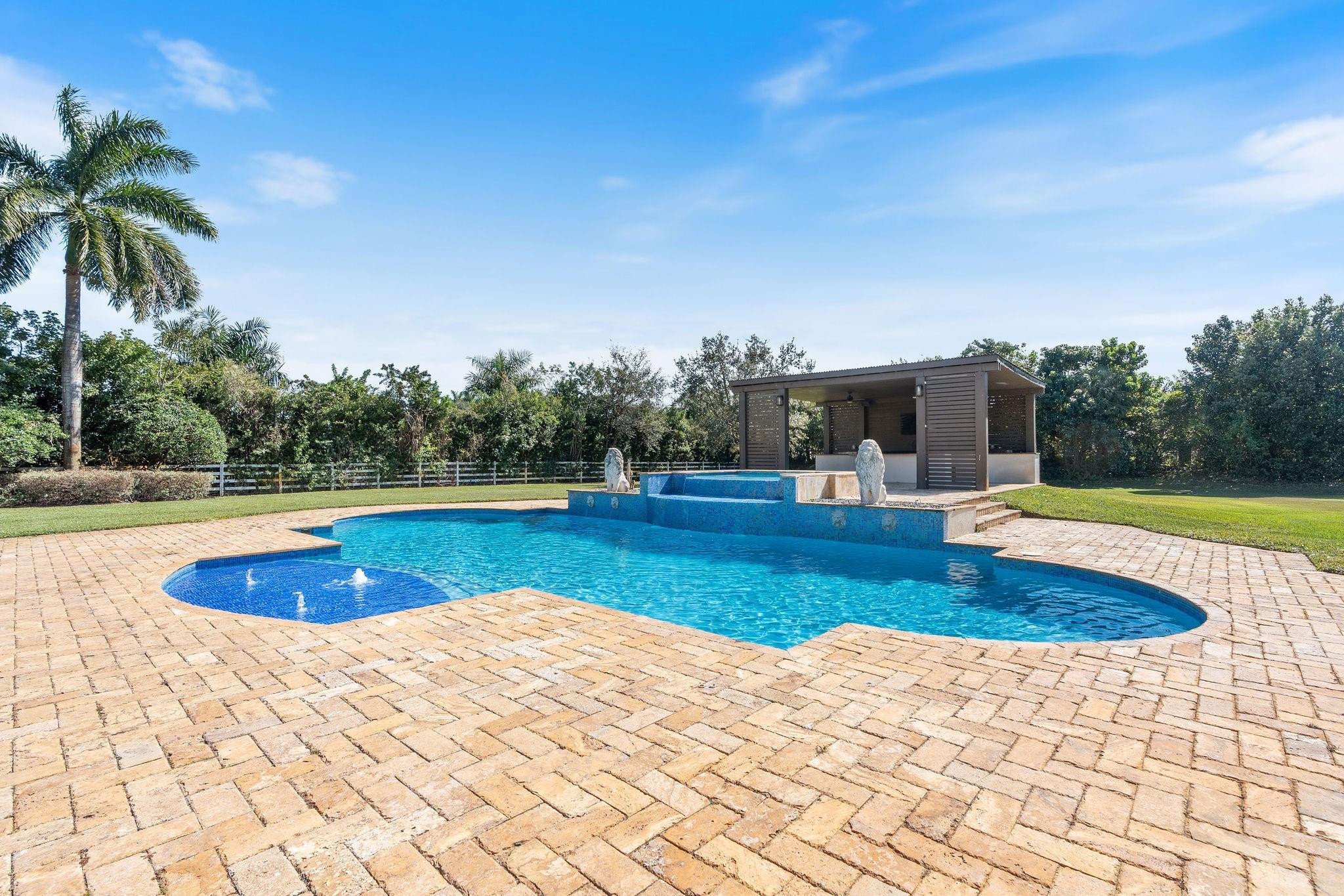 LANDMARK RANCHES EST - Residential