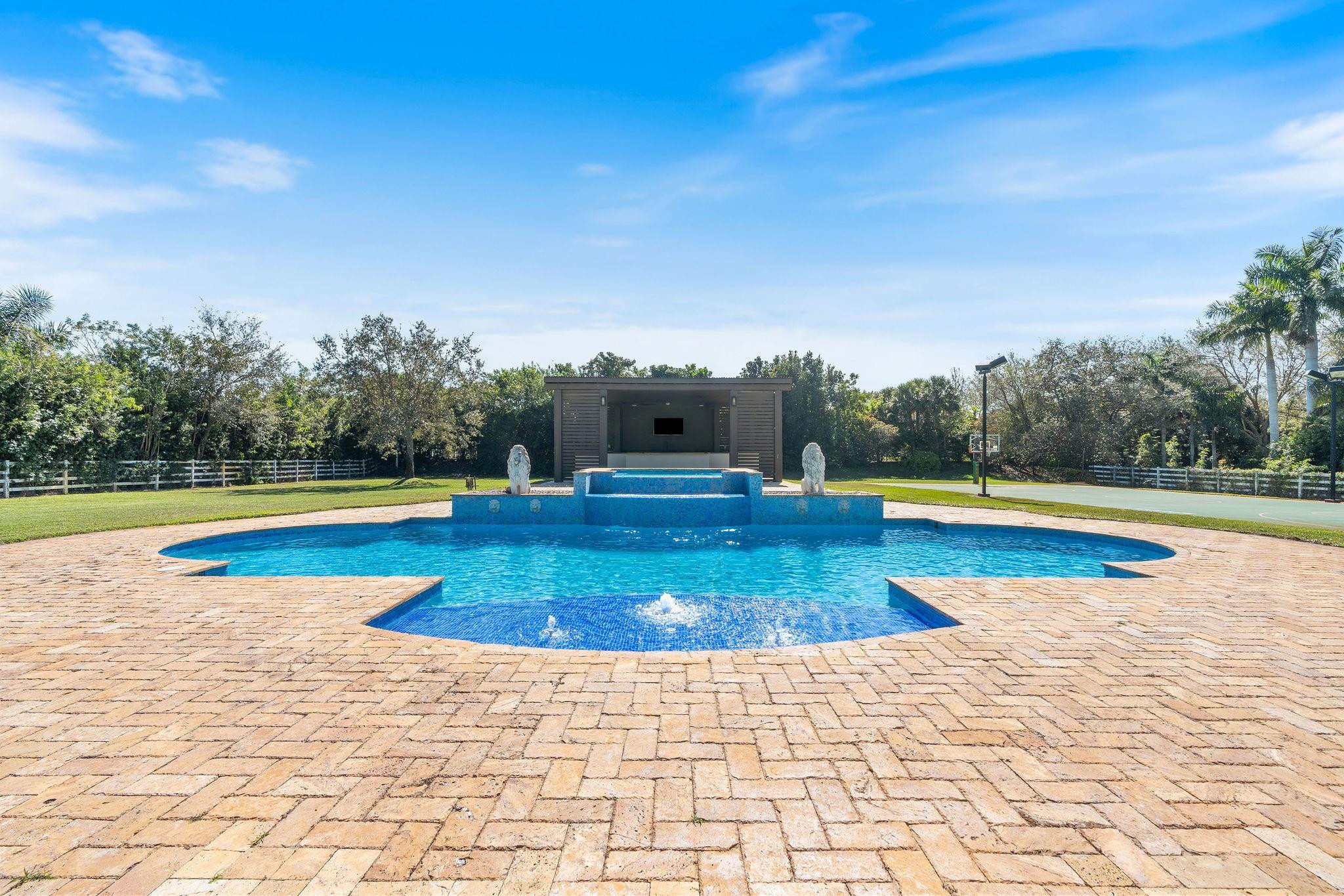 LANDMARK RANCHES EST - Residential