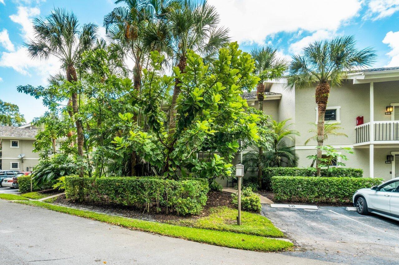 TENNIS LODGES 1 CONDO - Residential Lease