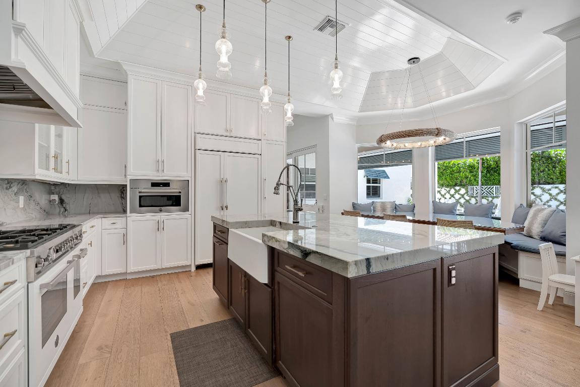 Admirals Cove - Residential