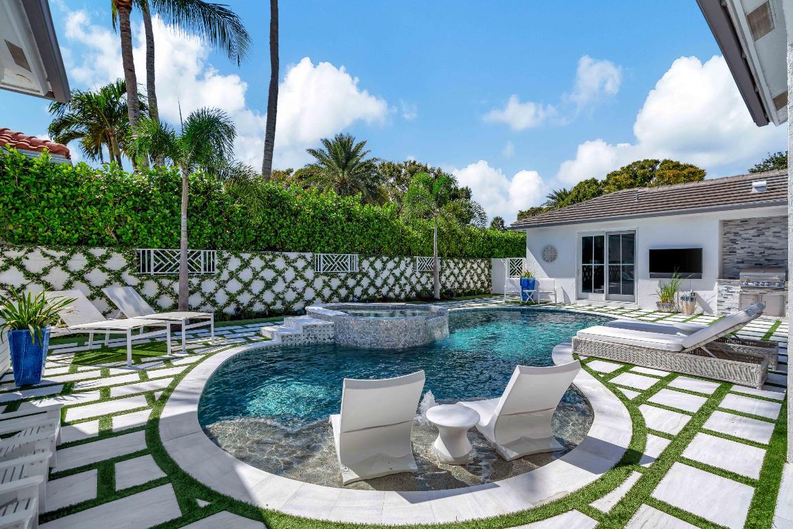 Admirals Cove - Residential
