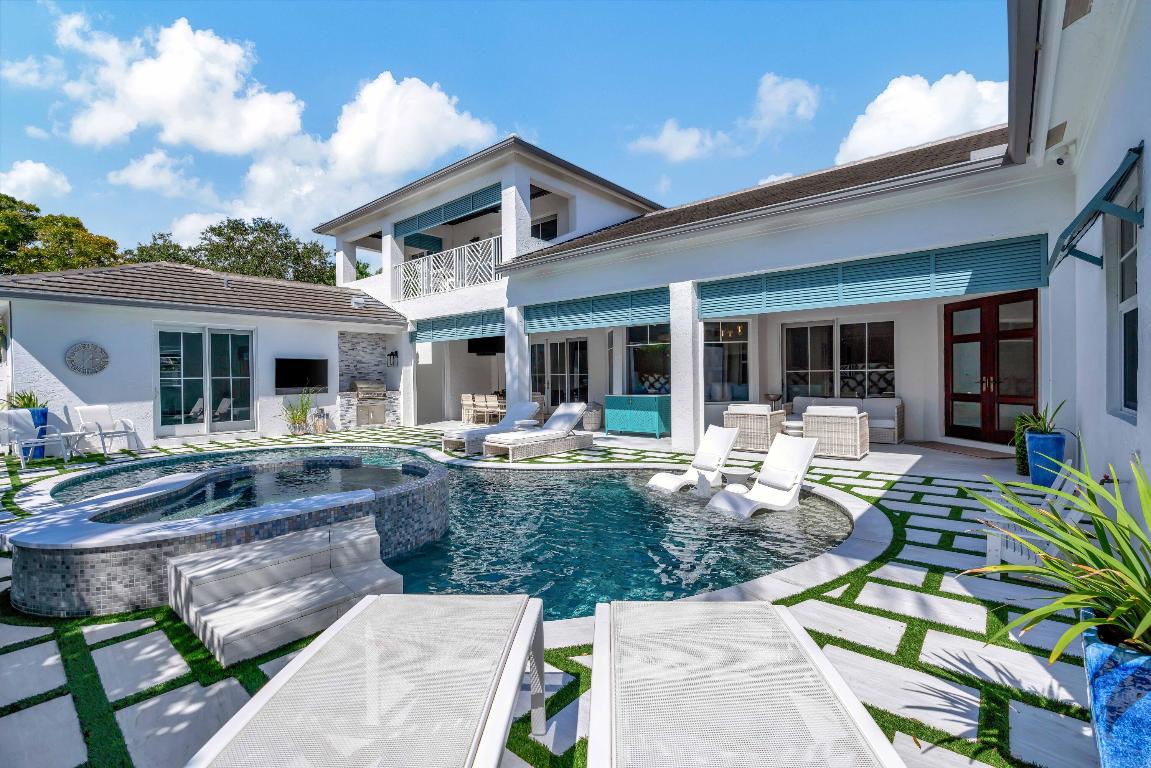 Admirals Cove - Residential