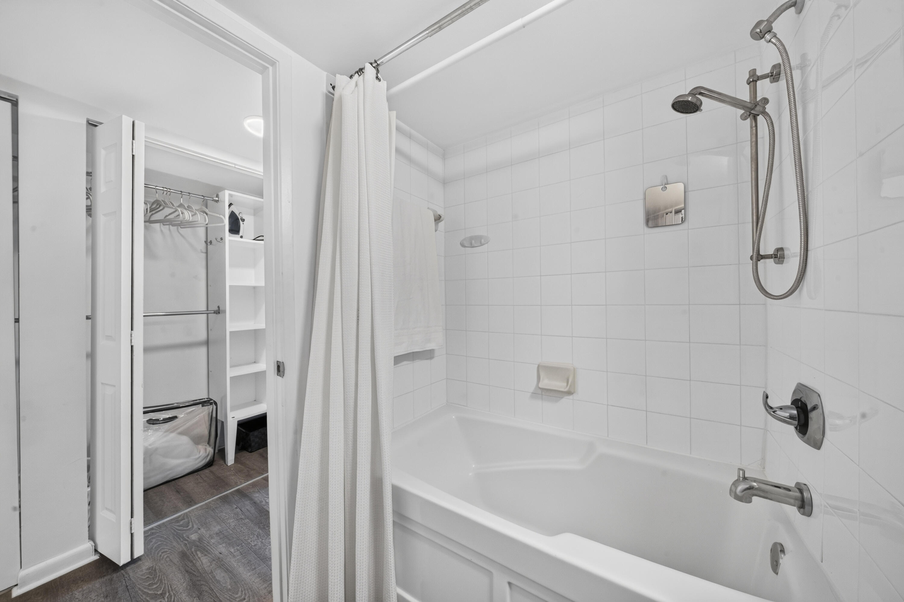LAS OLAS BY THE RIVER CONDO - Residential