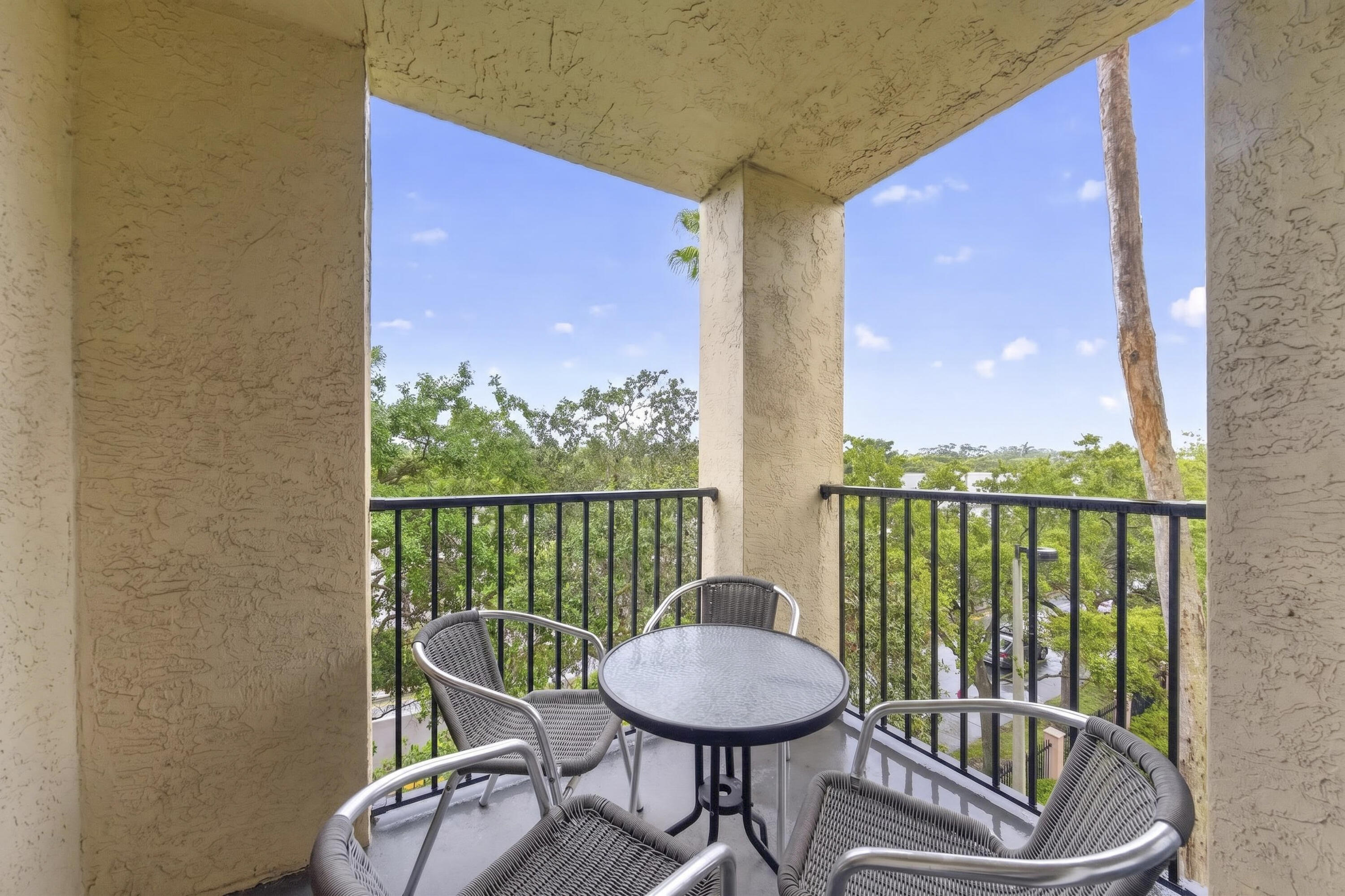 LAS OLAS BY THE RIVER CONDO - Residential