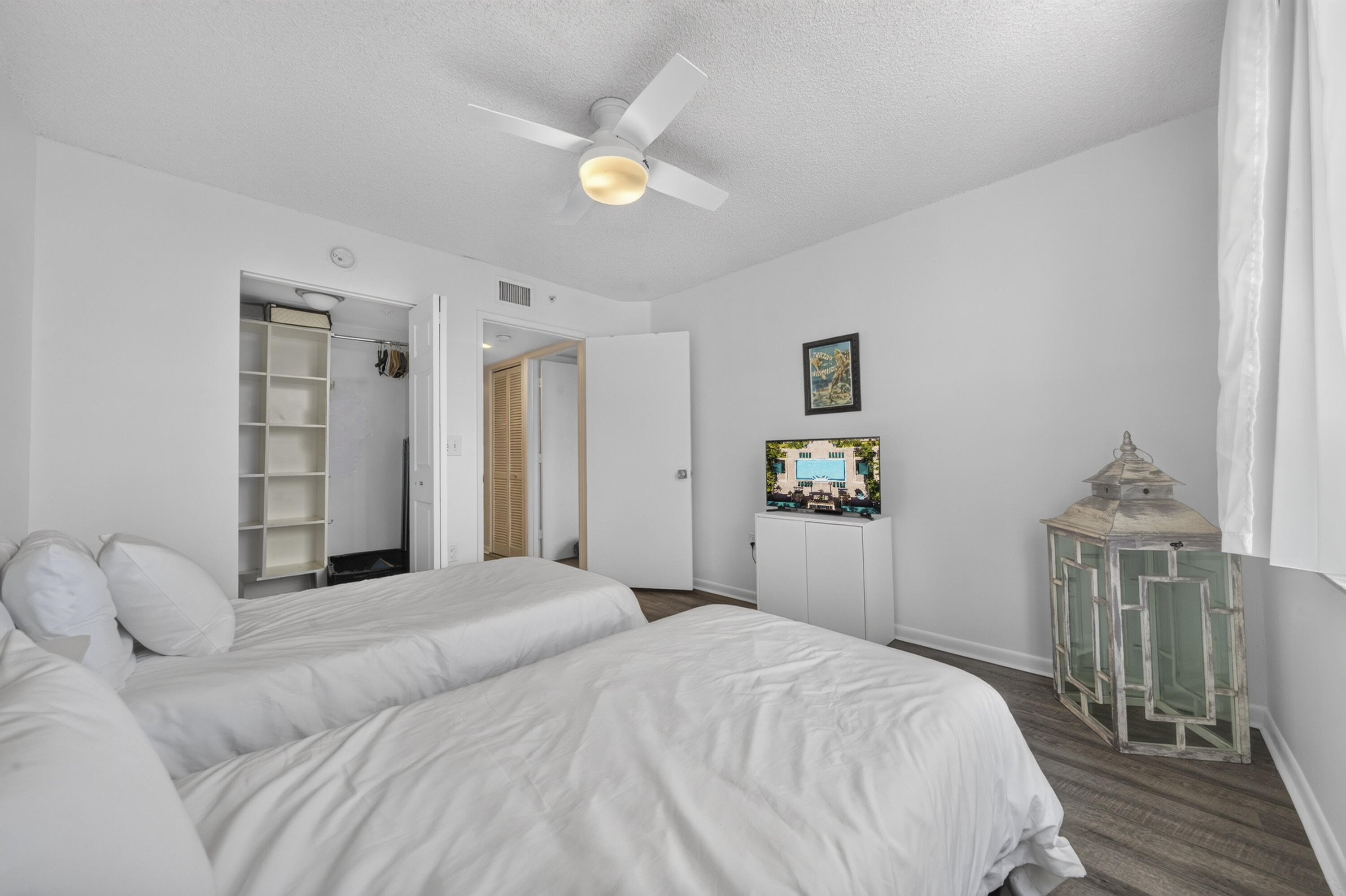LAS OLAS BY THE RIVER CONDO - Residential
