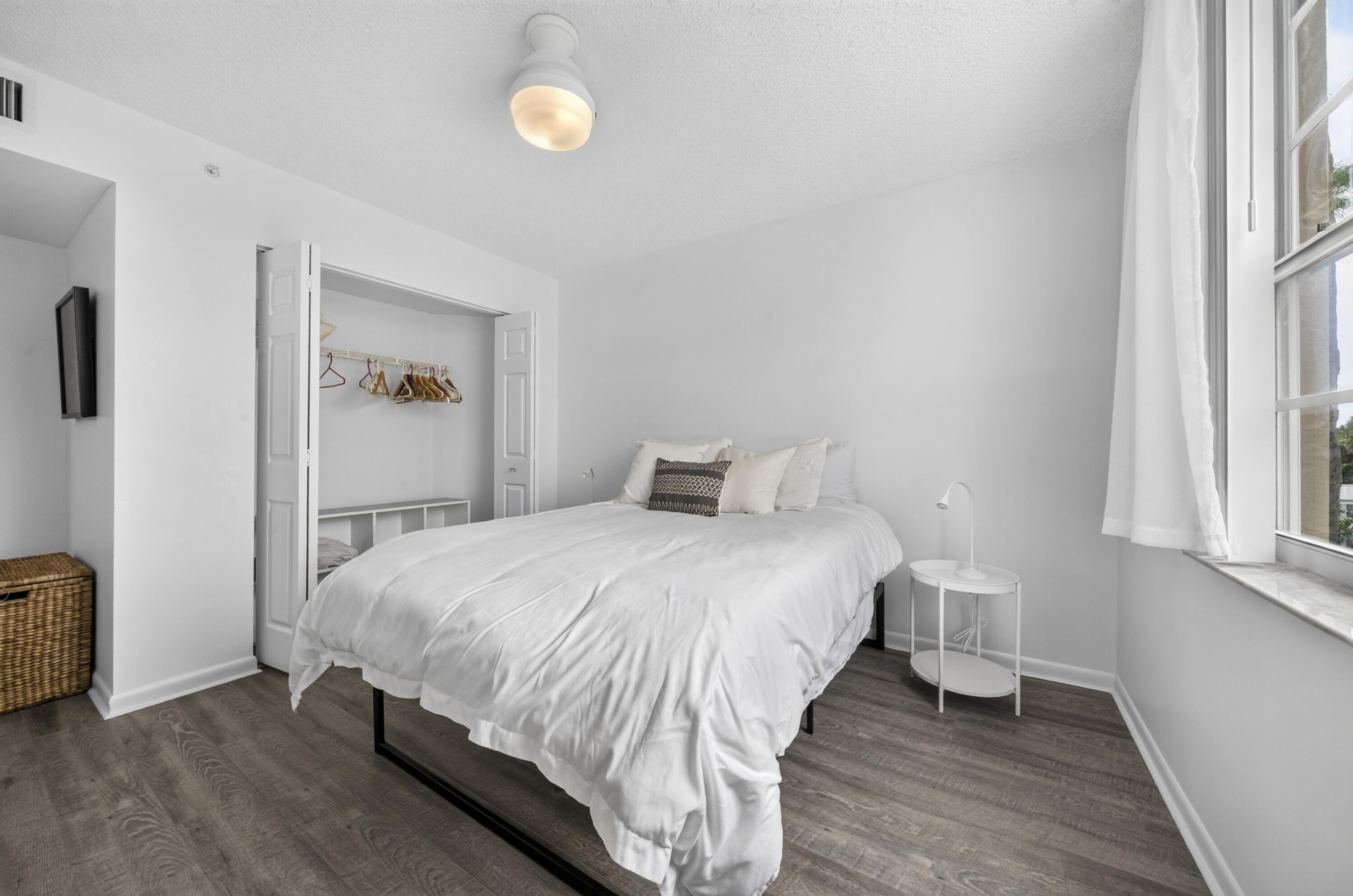 LAS OLAS BY THE RIVER CONDO - Residential