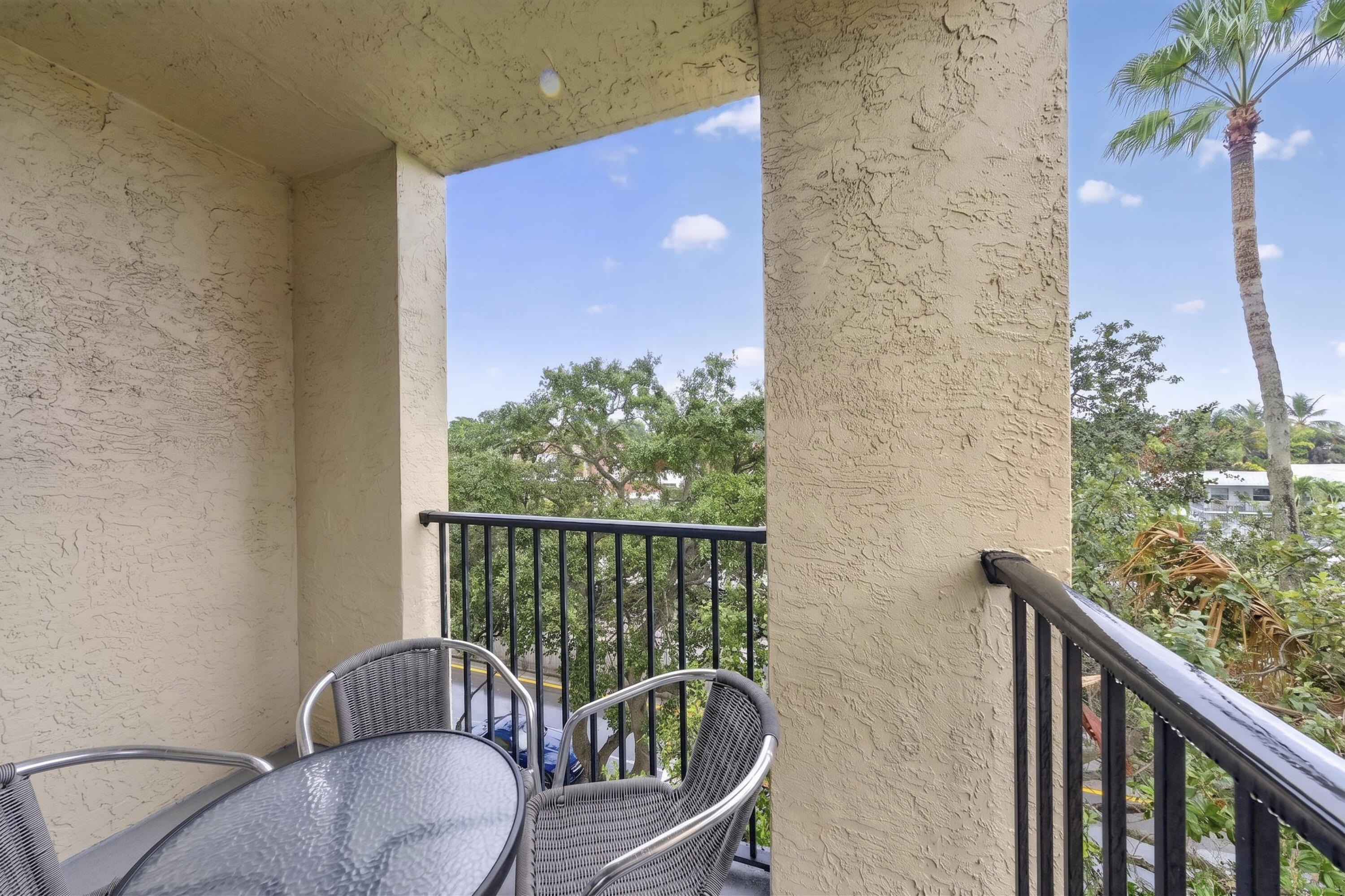 LAS OLAS BY THE RIVER CONDO - Residential