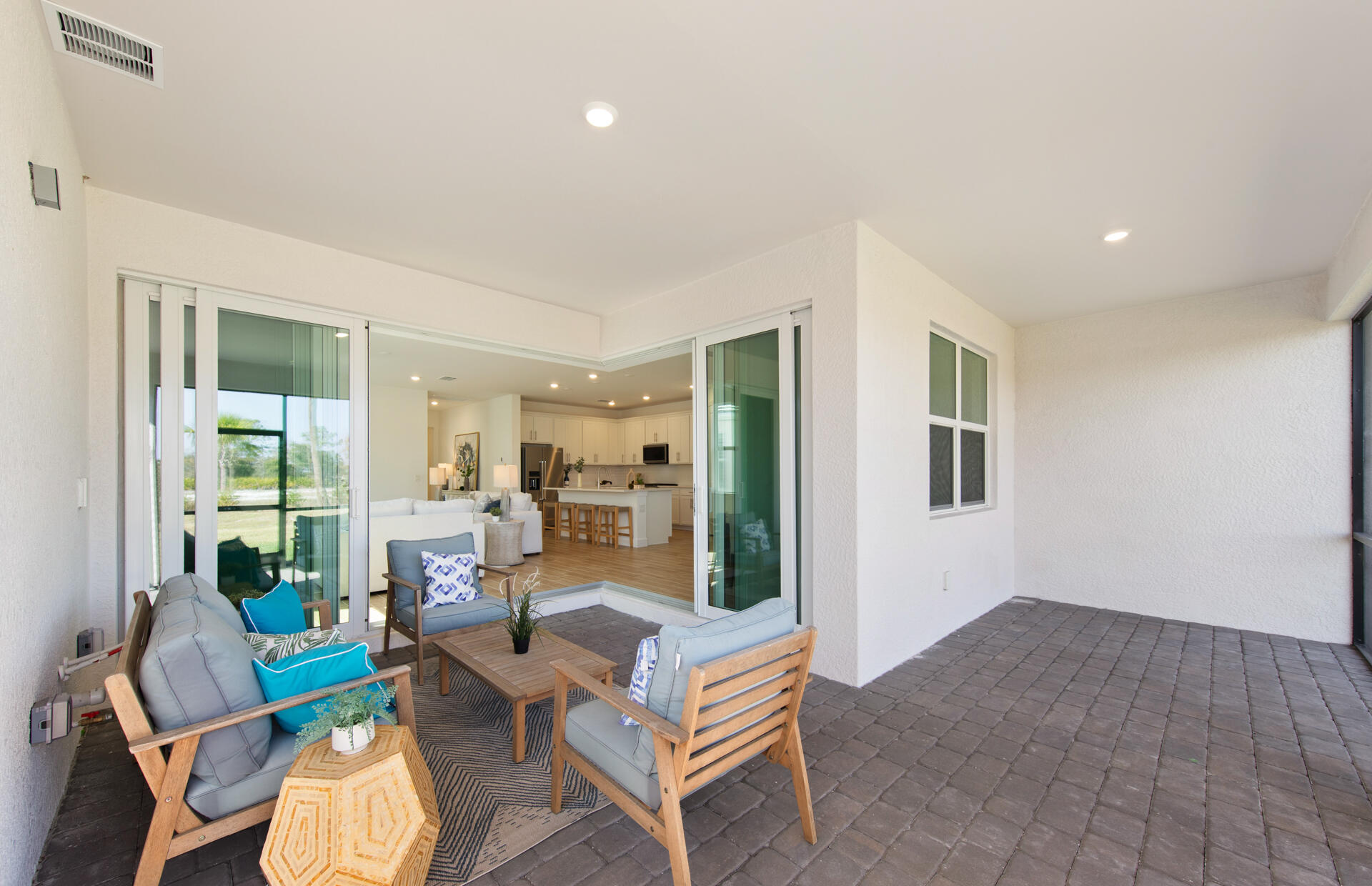 TERRAWALK - Residential