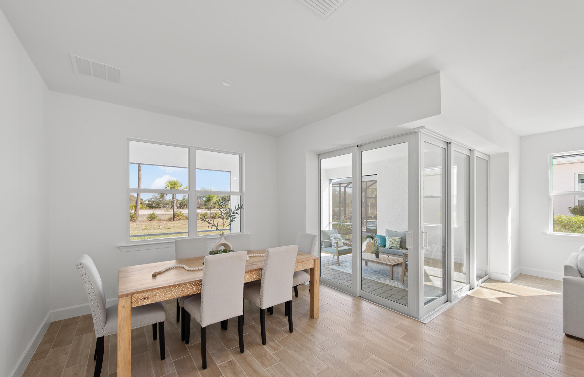TERRAWALK - Residential