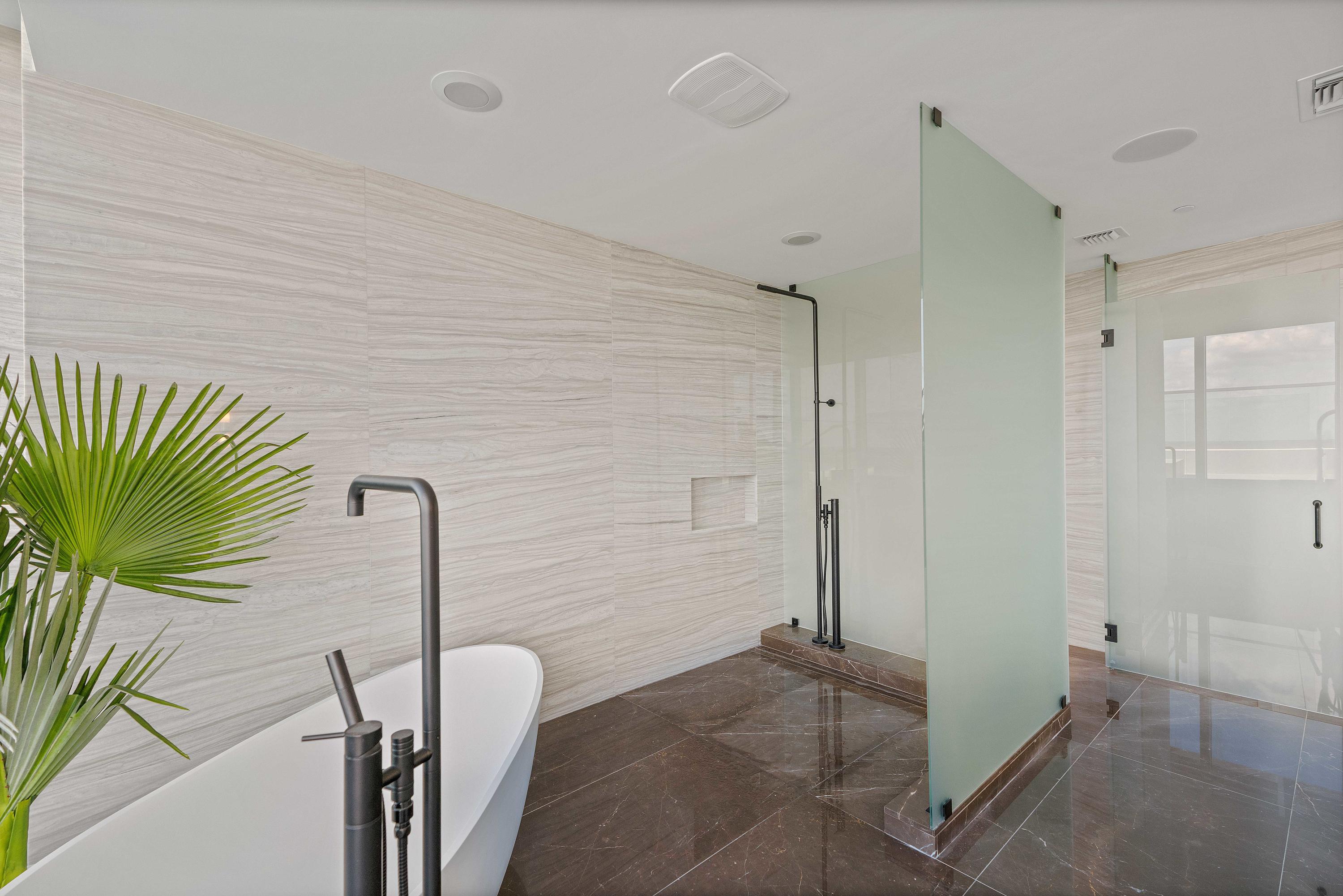 AUBERGE BEACH RESIDENCES - Residential