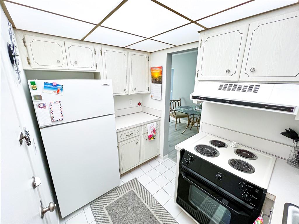 Virginian Apts - Residential
