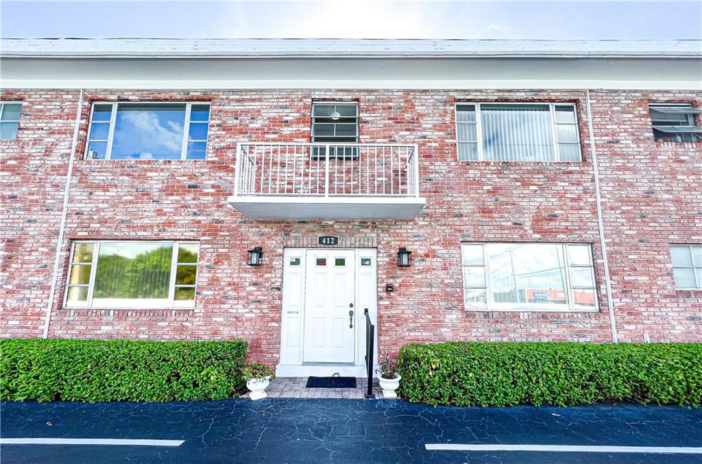 Virginian Apts - Residential