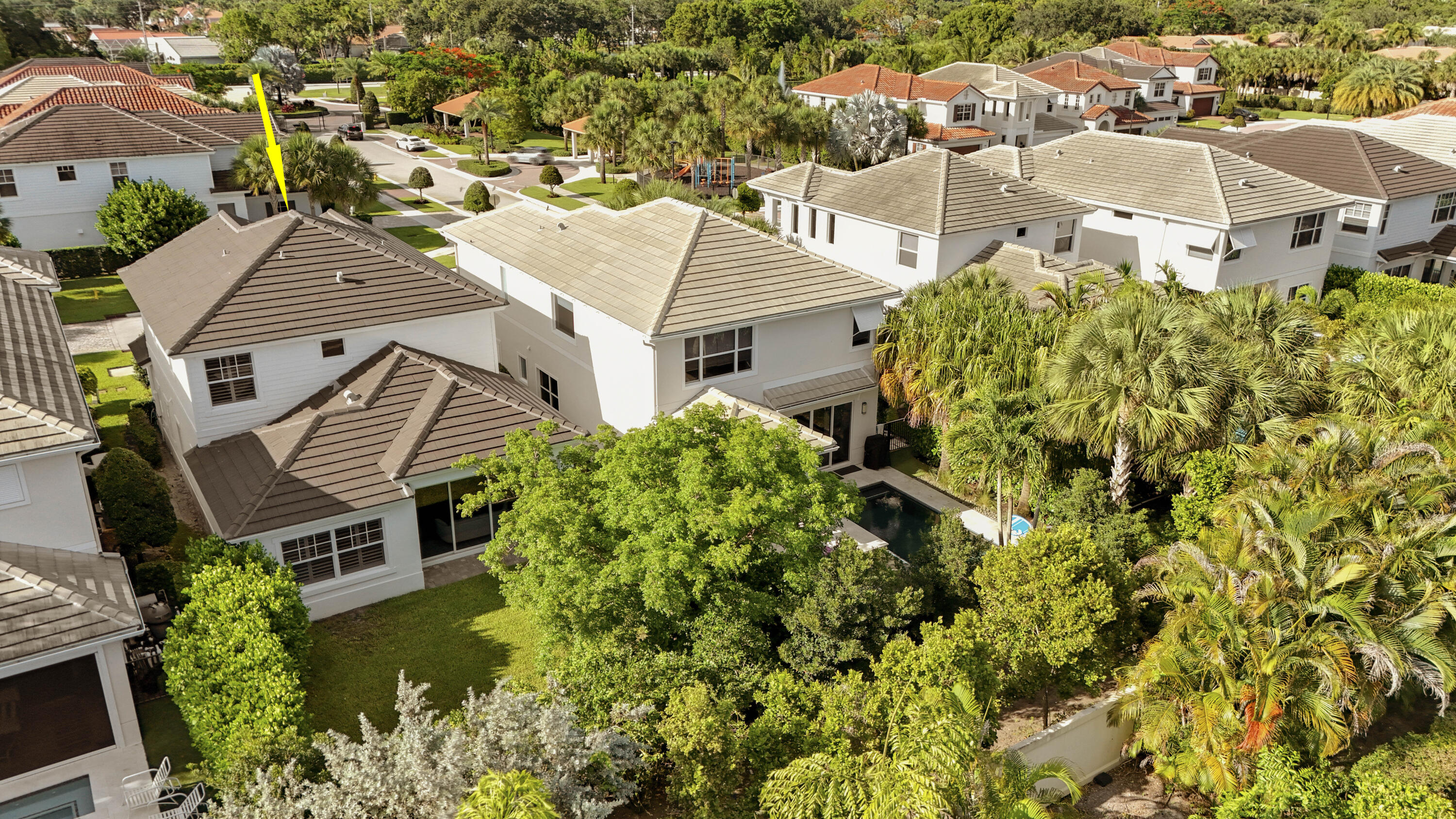 BONNETTE HUNT CLUB - Residential