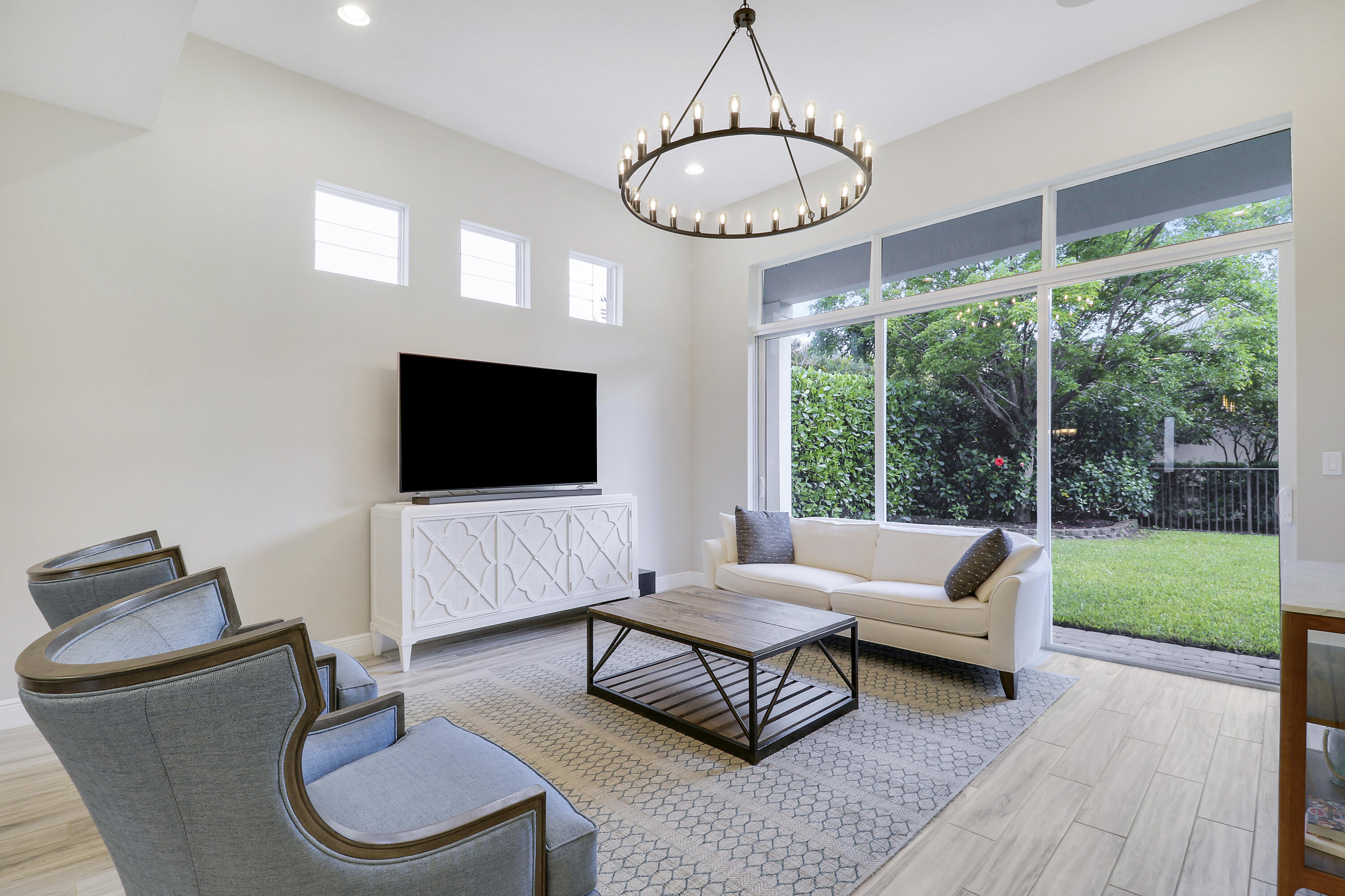 BONNETTE HUNT CLUB - Residential