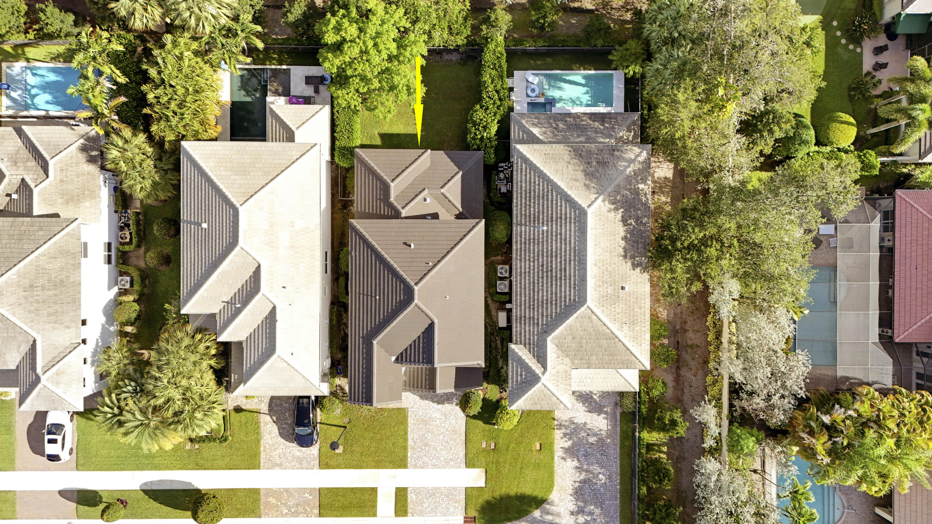 BONNETTE HUNT CLUB - Residential