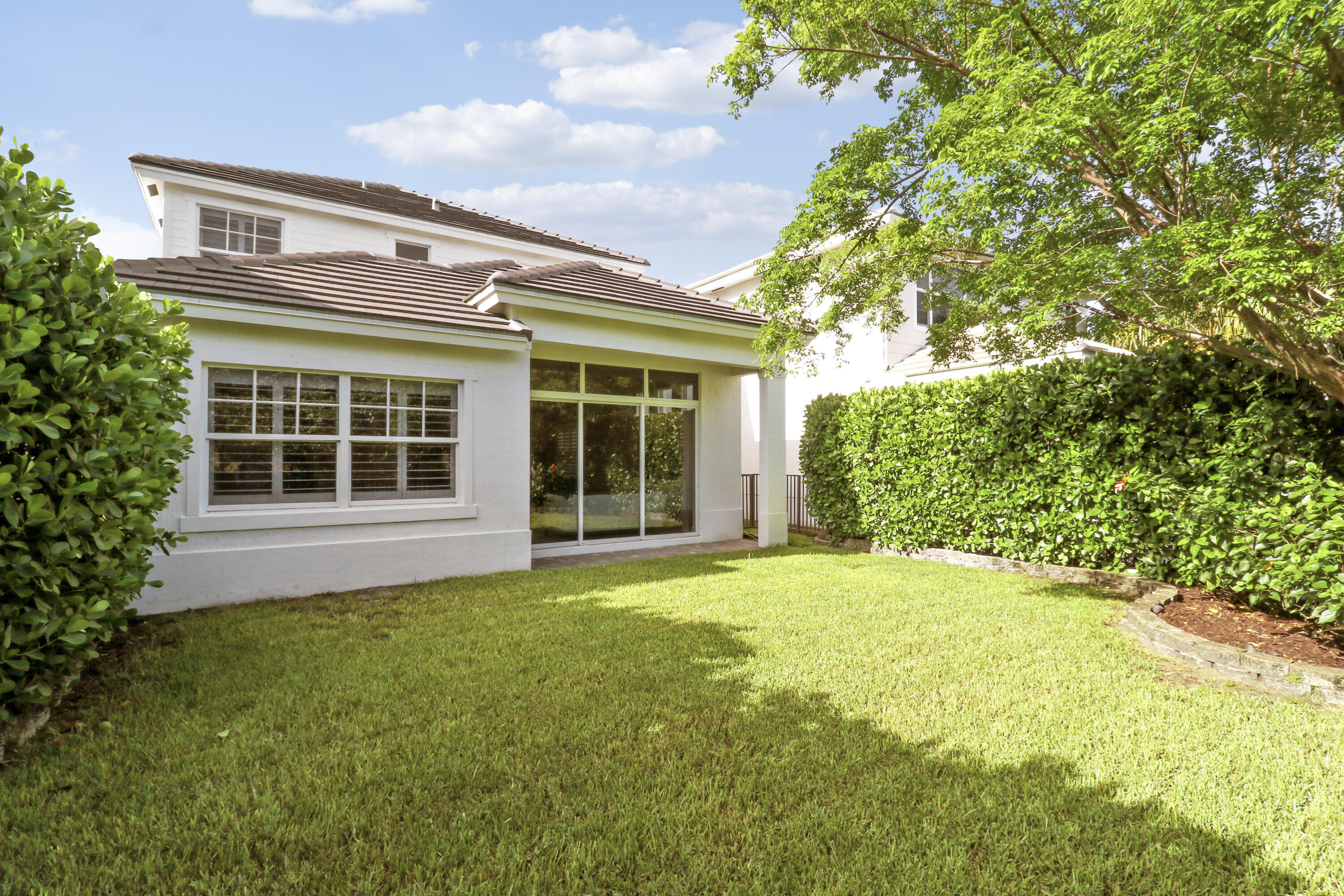 BONNETTE HUNT CLUB - Residential