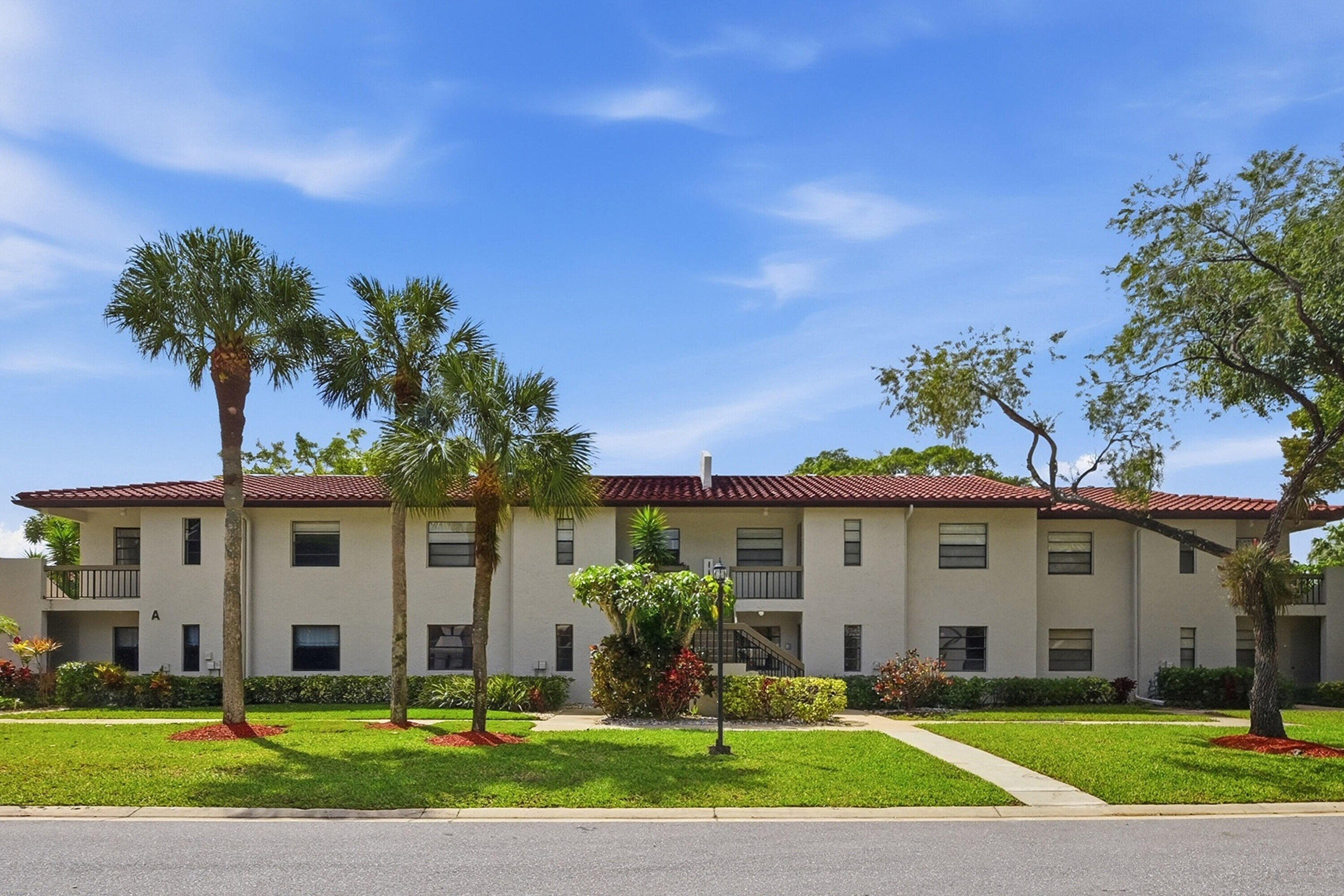 First floor 2 bedroom 2 bath on lake. Needs a full  renovation. Next to pool. Lovely screened patio on lake. Lots of closet space. Washer and dryer in unit. Great subdivision with 2 pools and clubhouse. Make it your own from the start.