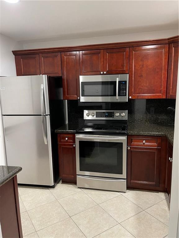 KENSINGTON WALK CONDO - Residential Lease
