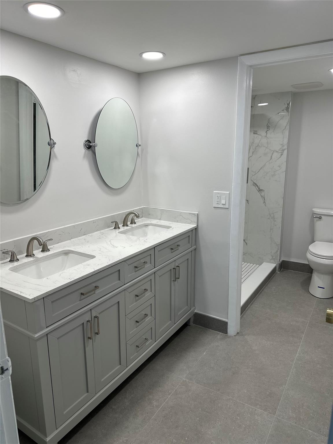 KENSINGTON WALK CONDO - Residential Lease