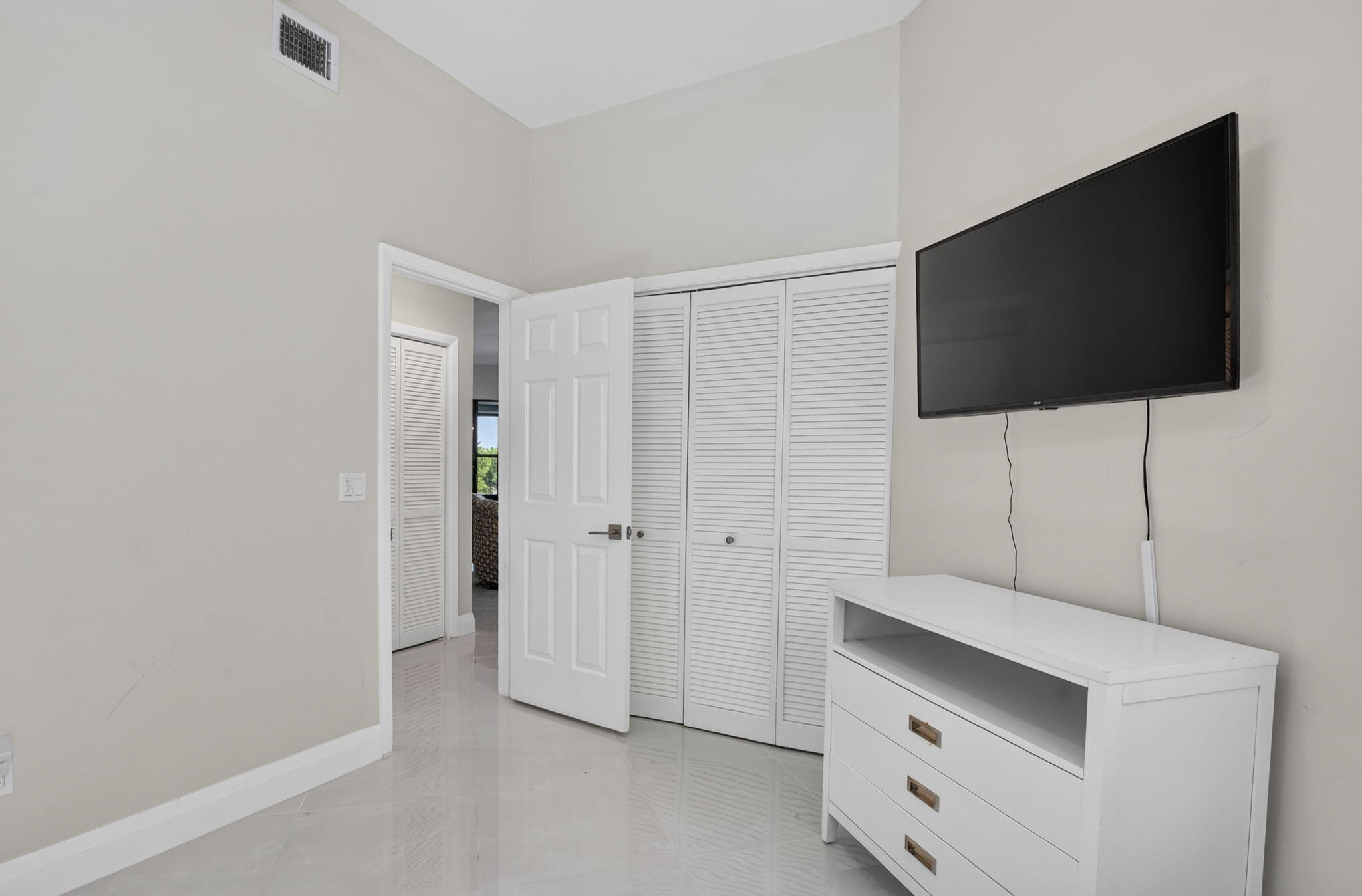 LA PAZ AT BOCA POINTE - Residential