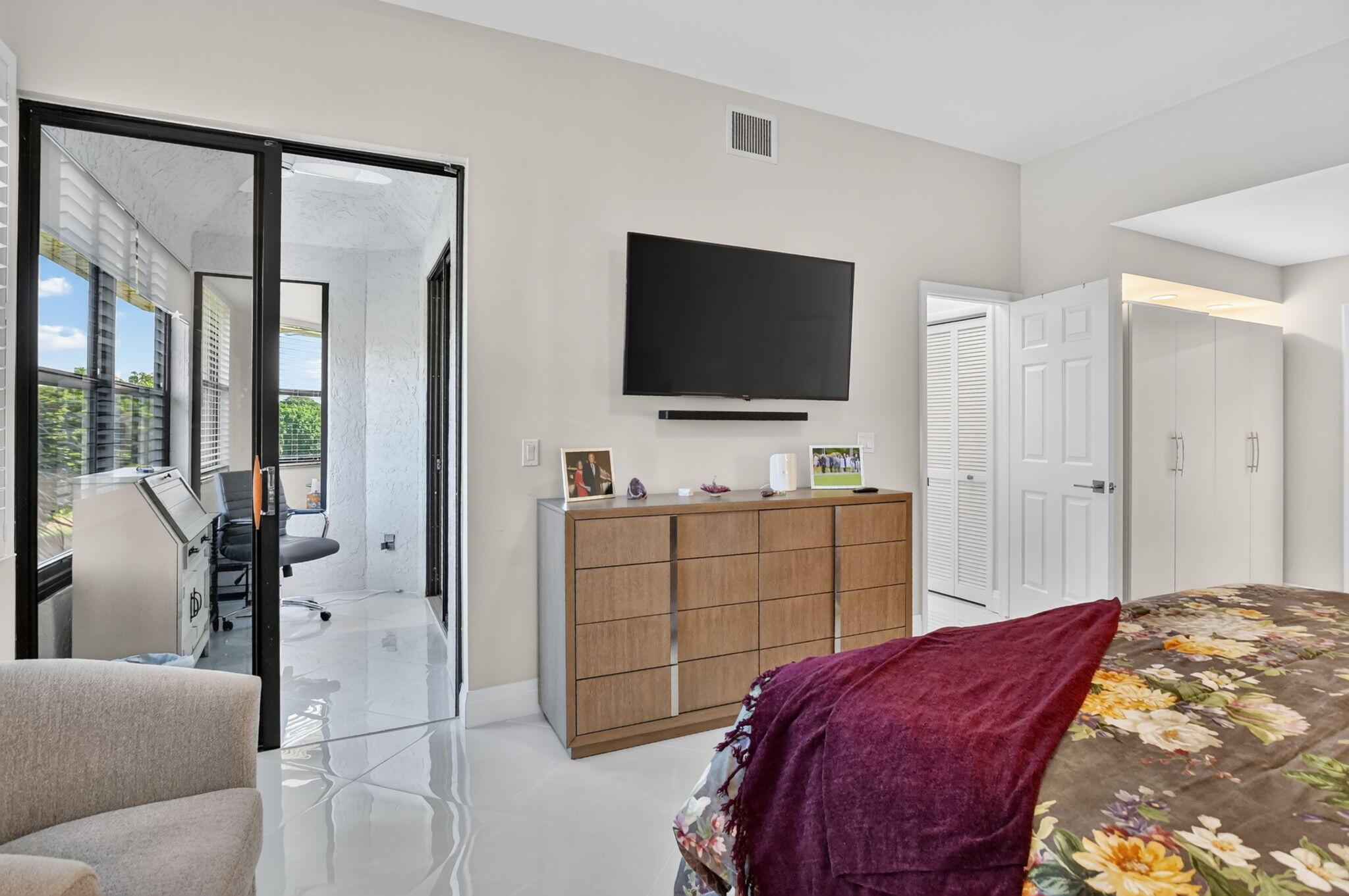 LA PAZ AT BOCA POINTE - Residential